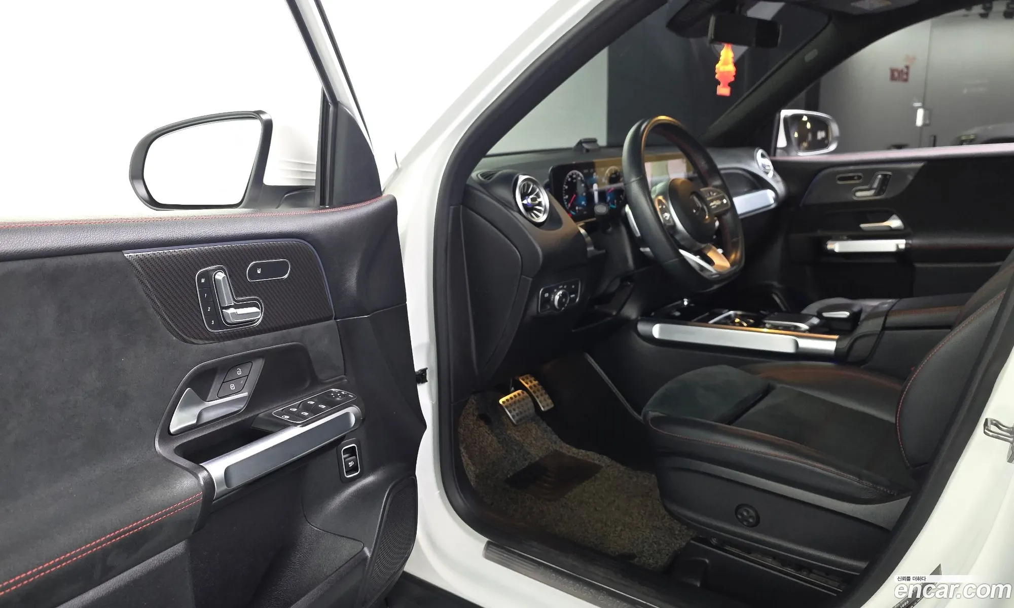 Mercedes-Benz GLB-Class X247 2021 — 9