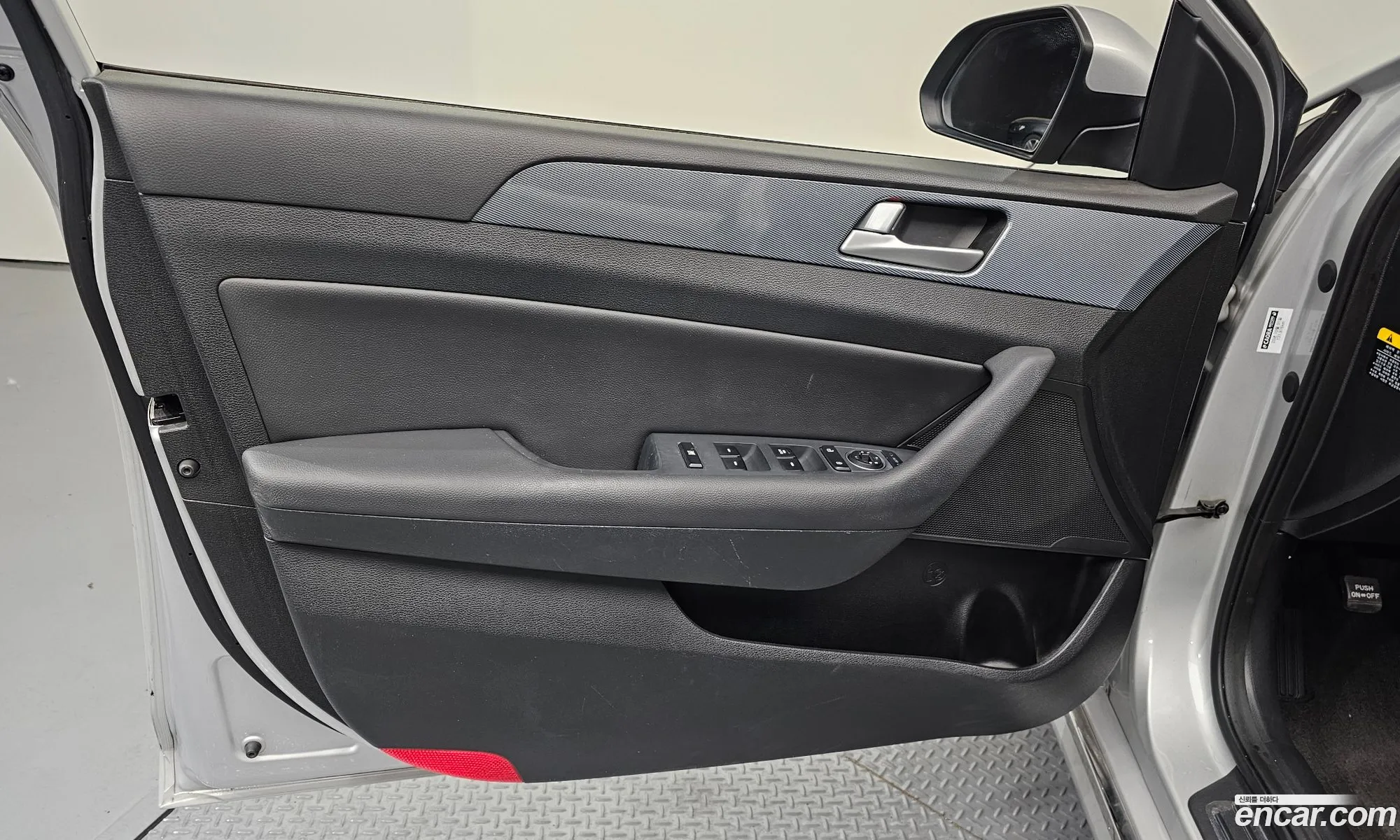 Hyundai LF Sonata Hybrid 2015 — 2