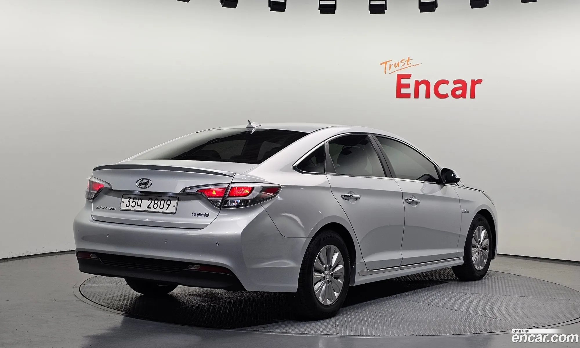 Hyundai LF Sonata Hybrid 2015 — 25