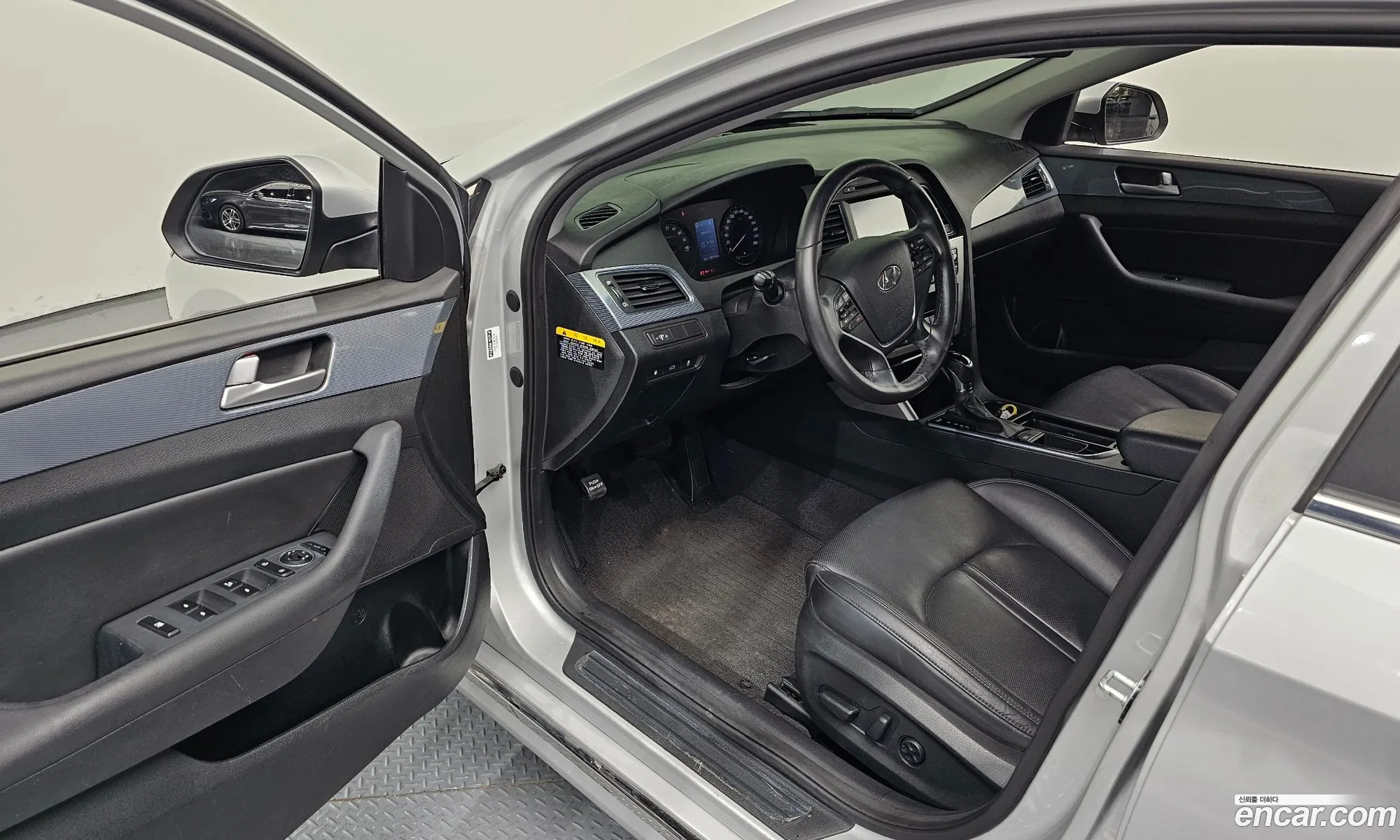 Hyundai LF Sonata Hybrid 2015 — 16