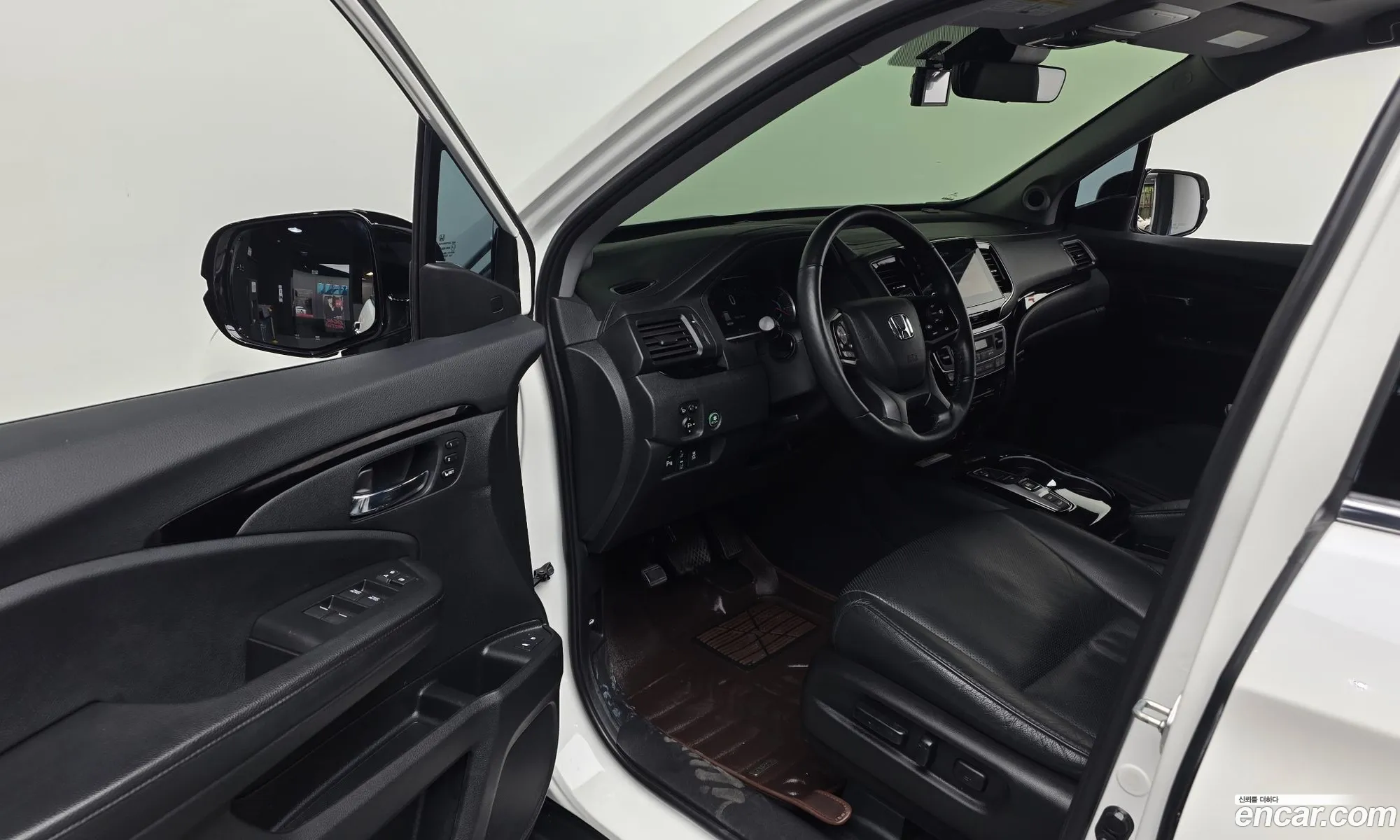 Honda Pilot 2019 5FNYF6800KB200310 — 4