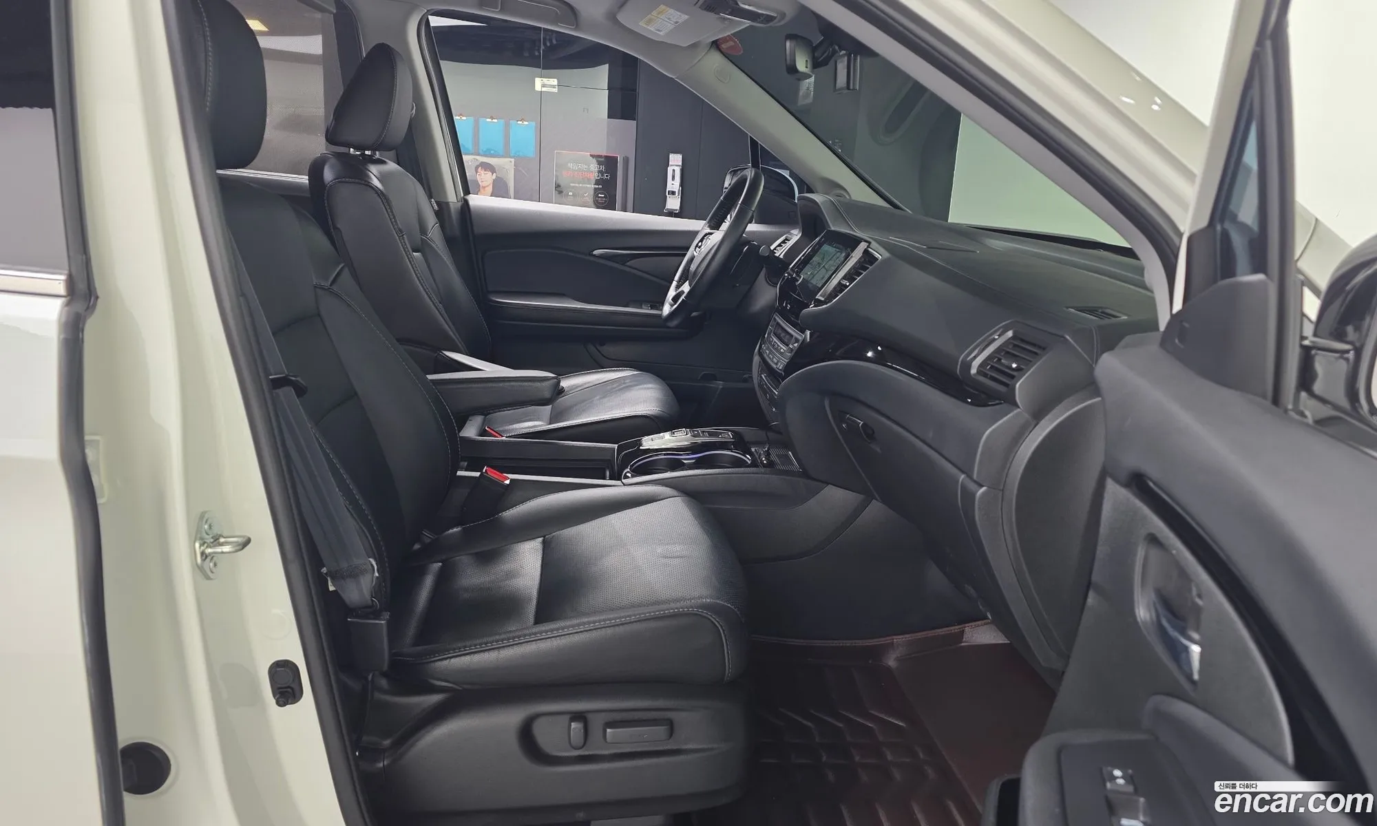 Honda Pilot 2019 5FNYF6800KB200310 — 10