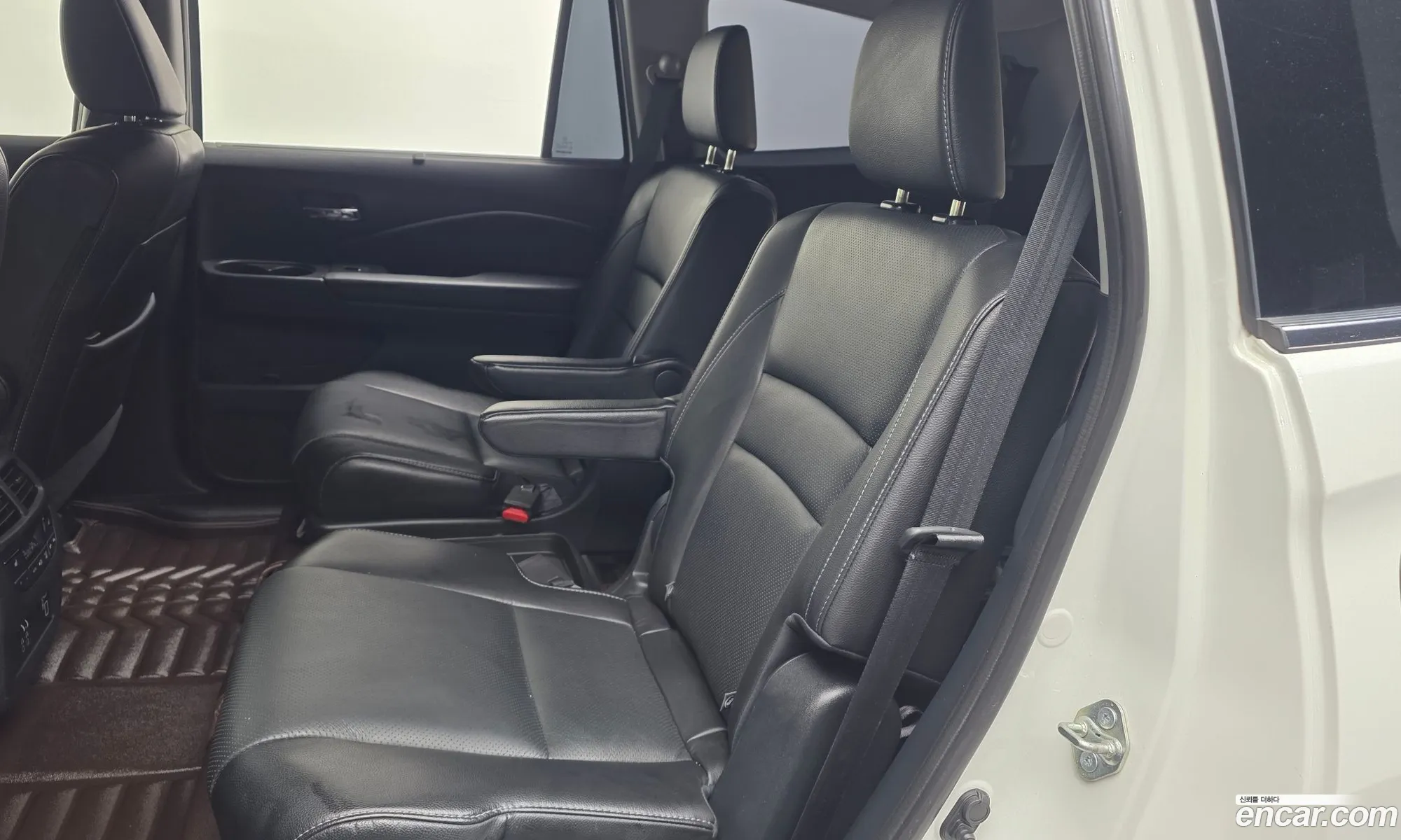 Honda Pilot 2019 5FNYF6800KB200310 — 17