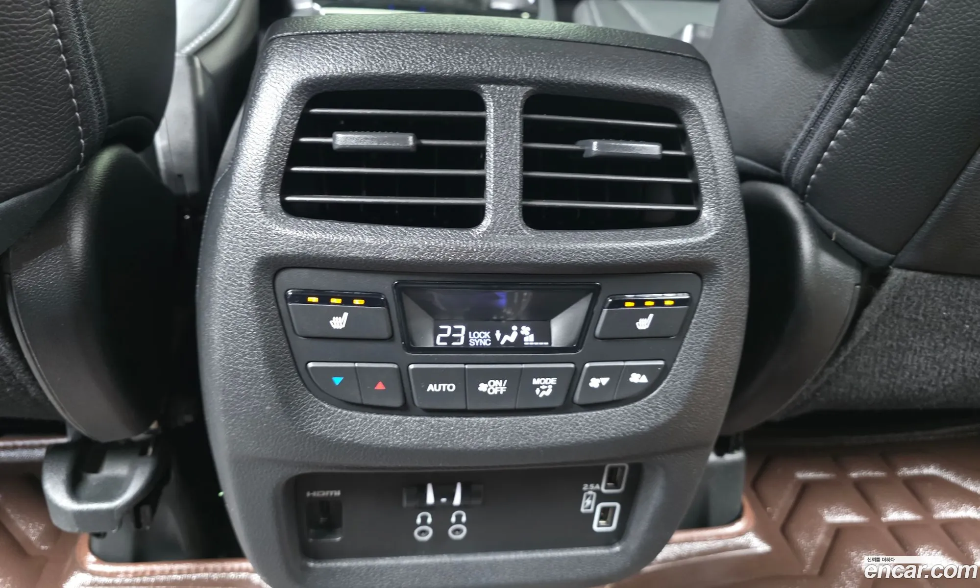 Honda Pilot 2019 5FNYF6800KB200310 — 2