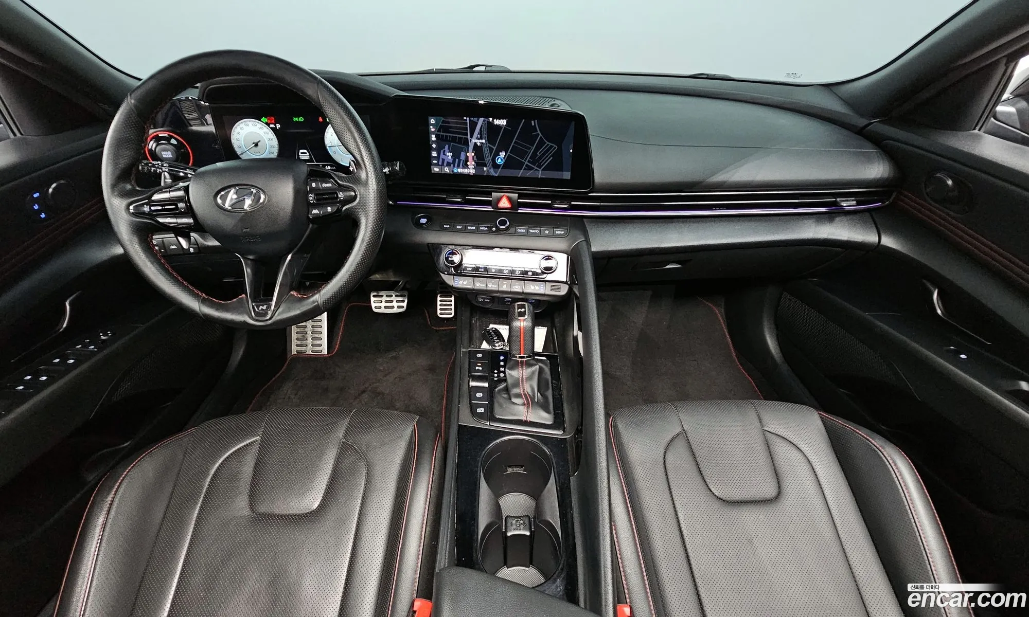 Hyundai Elantra 2021 — 25