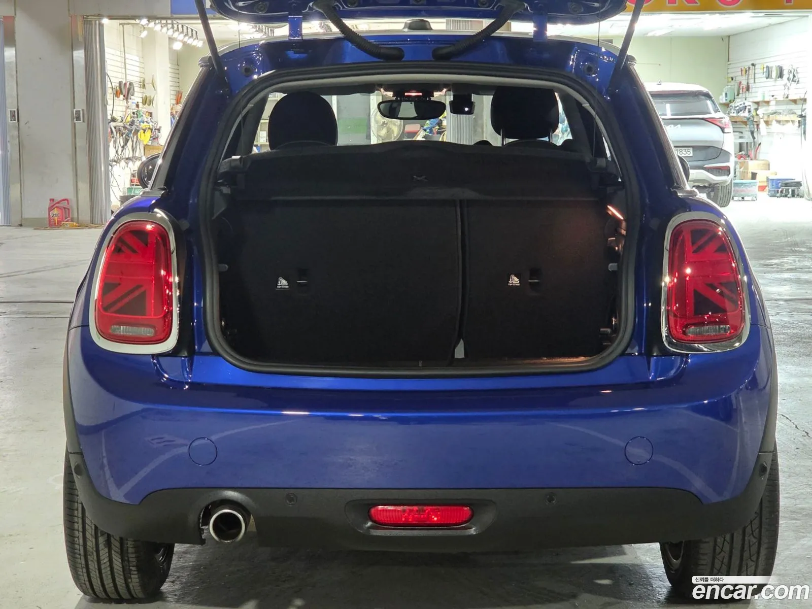 Mini Cooper 2021 — 16