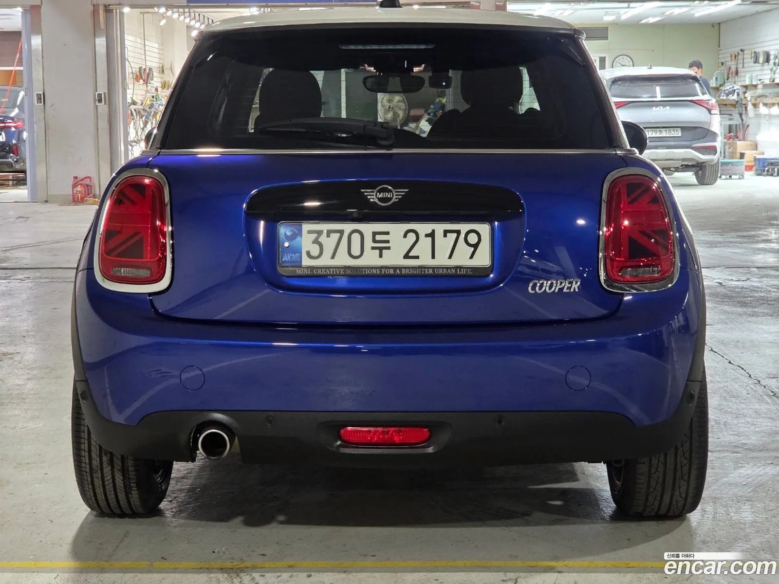 Mini Cooper 2021 — 17