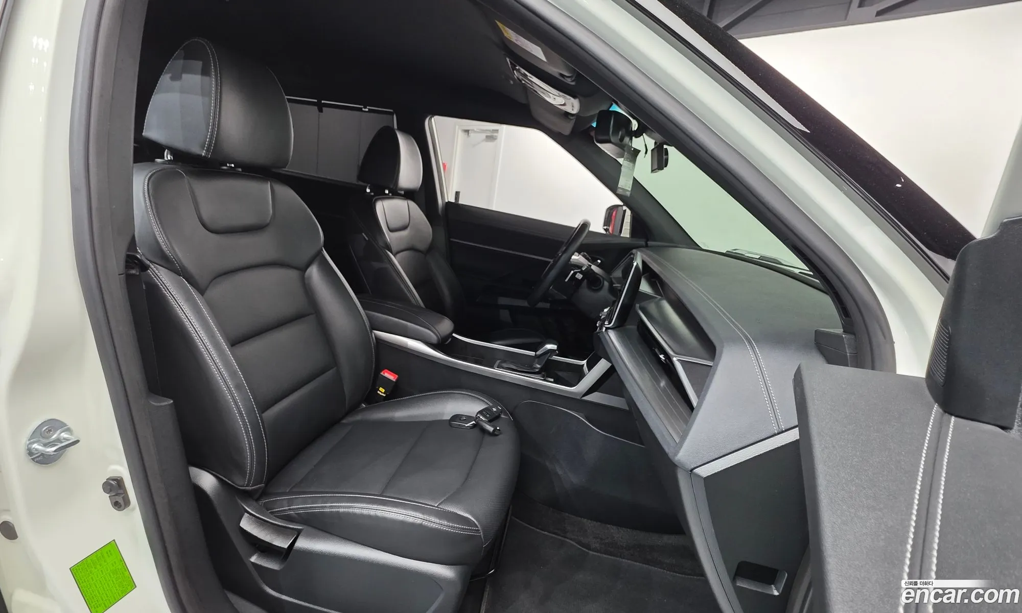 KG Mobility (SsangYong) Torres 2023 — 16