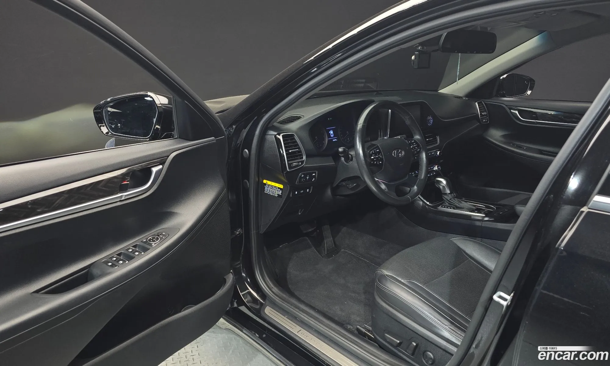 Hyundai Grandeur IG 2018 — 12