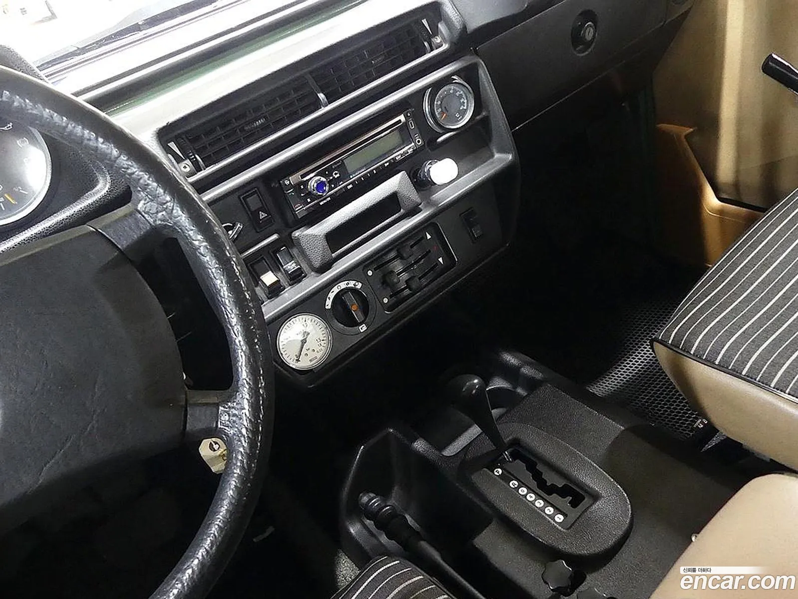 Mercedes-Benz G-Class W460 1982 — 3