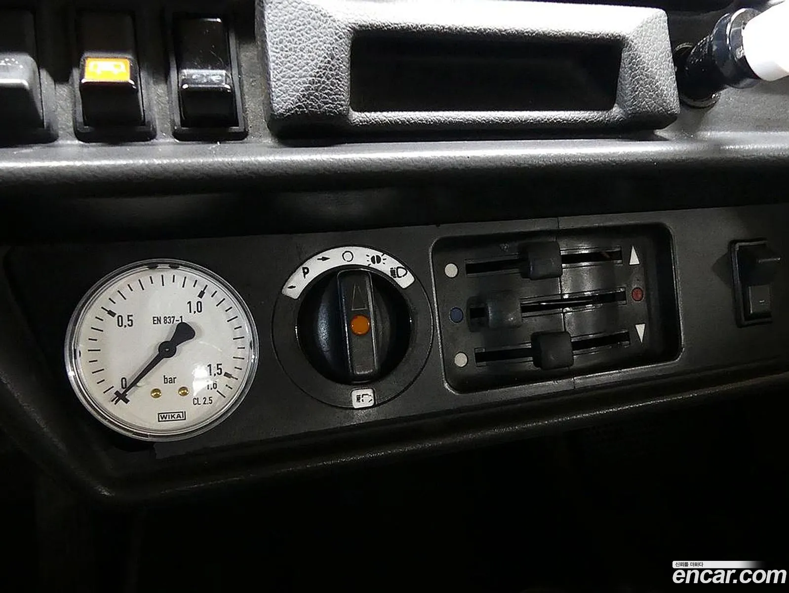 Mercedes-Benz G-Class W460 1982 — 7