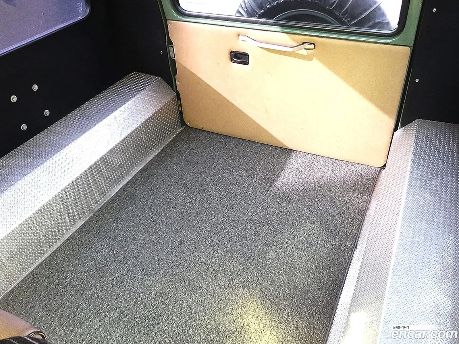 Mercedes-Benz G-Class W460 1982 — 6