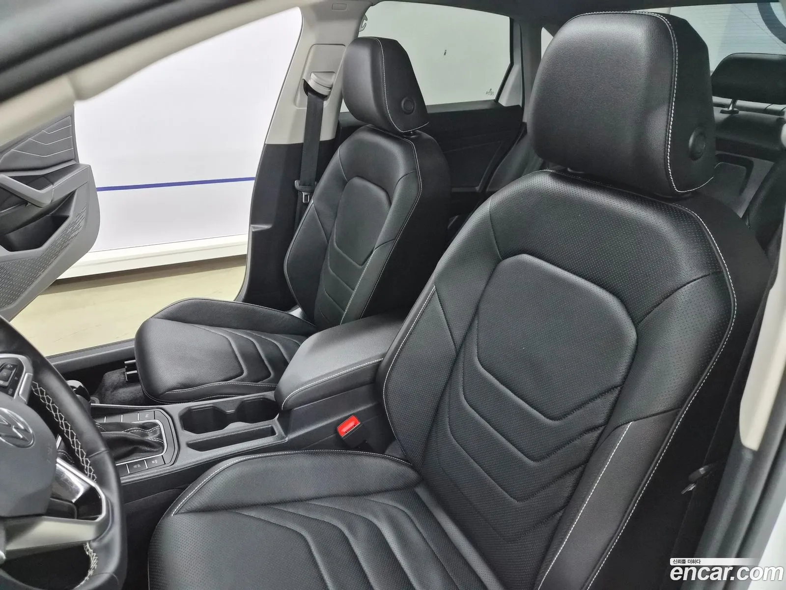 Volkswagen Jetta 7th Gen 2024 — 4