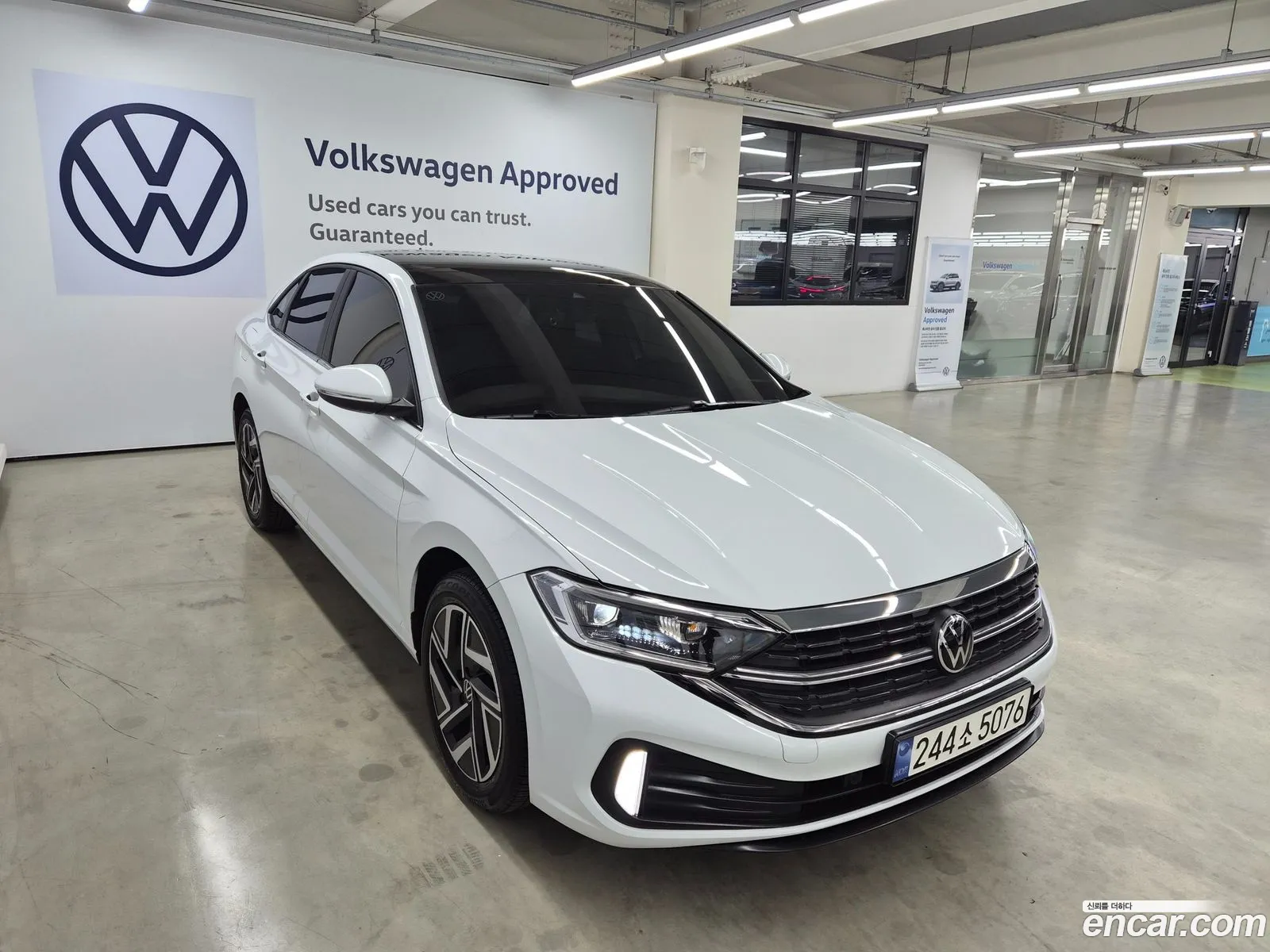Volkswagen Jetta 7th Gen 2024 — 20