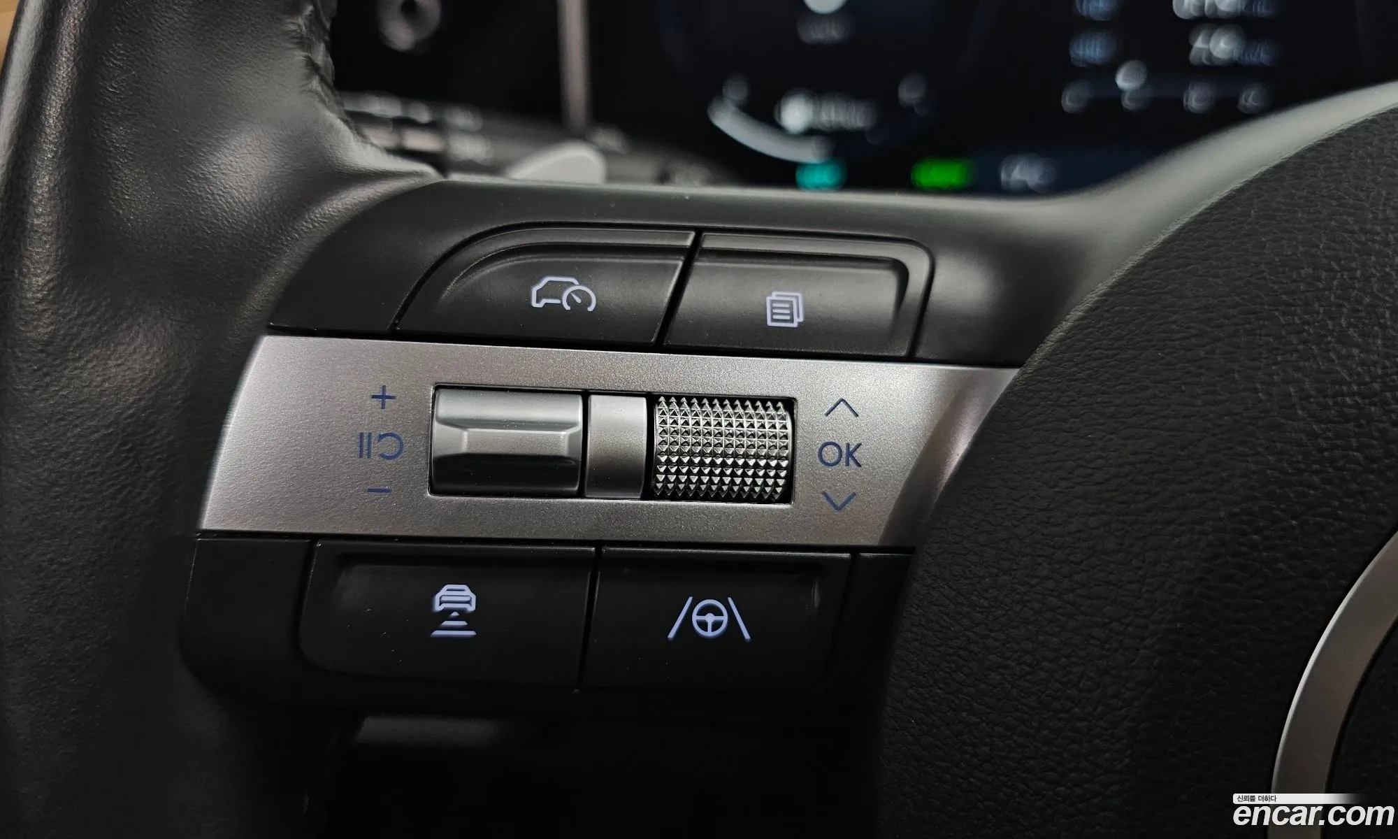 Hyundai Sonata the Edge Hybrid 2024 — 9