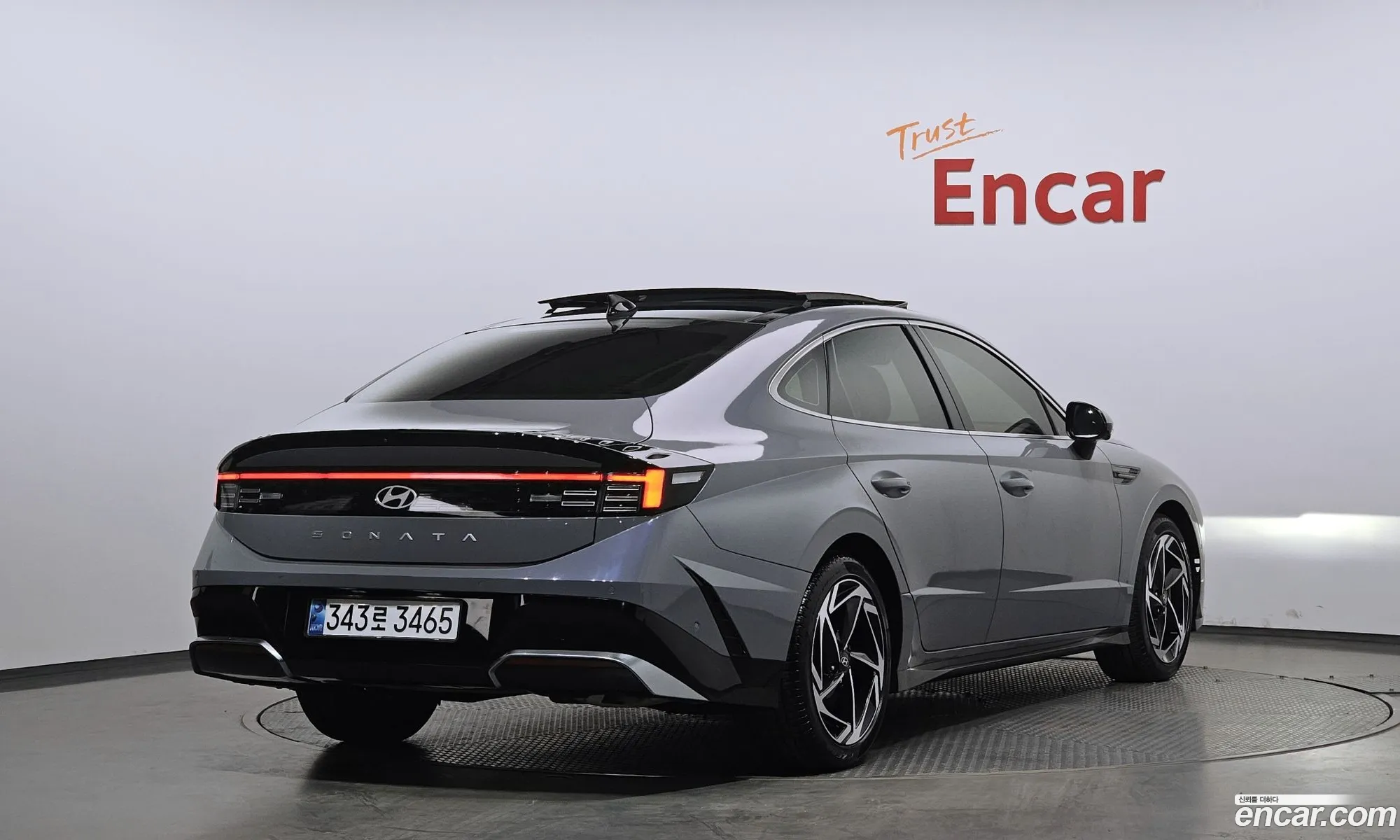 Hyundai Sonata the Edge Hybrid 2024 — 5
