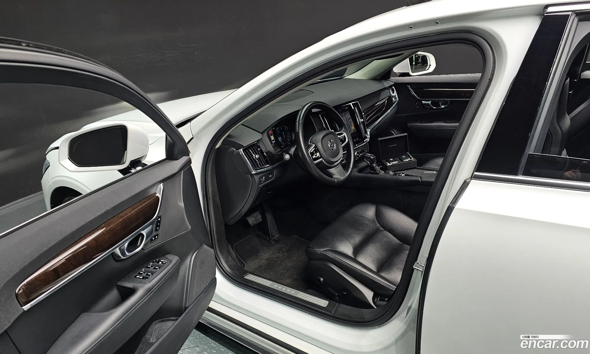 Volvo S90 2017 YV1PSA8BDH1012068 — 13