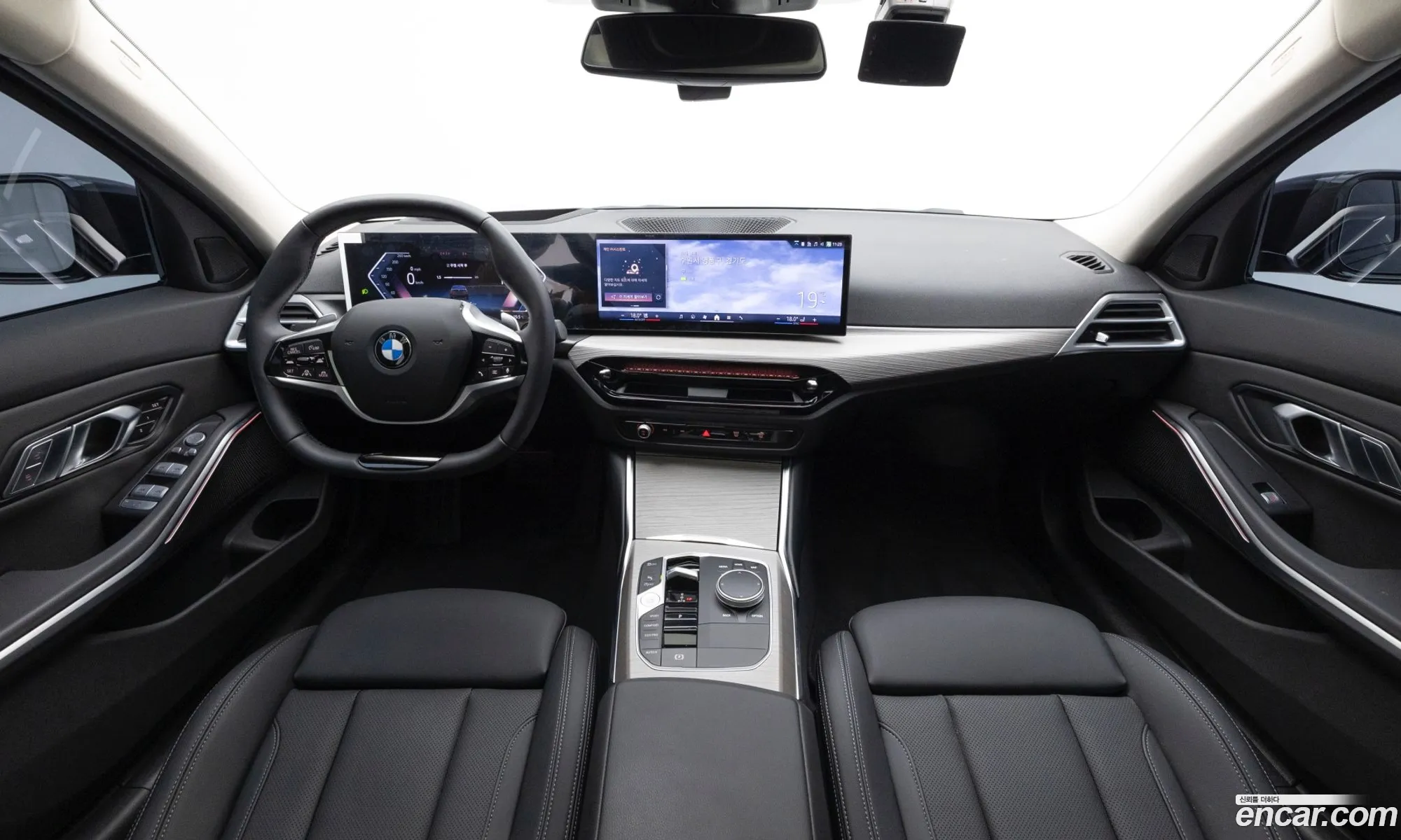 BMW 3 Series 2025 — 10