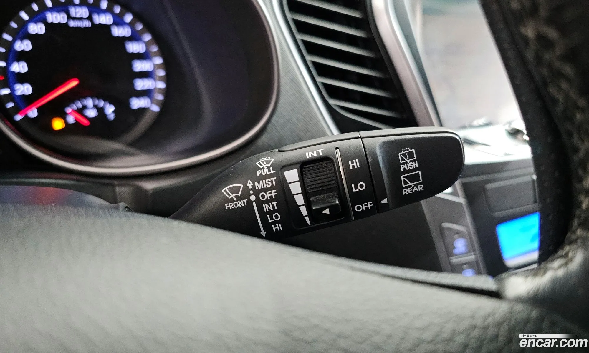 Hyundai Santa Fe DM 2012 — 2