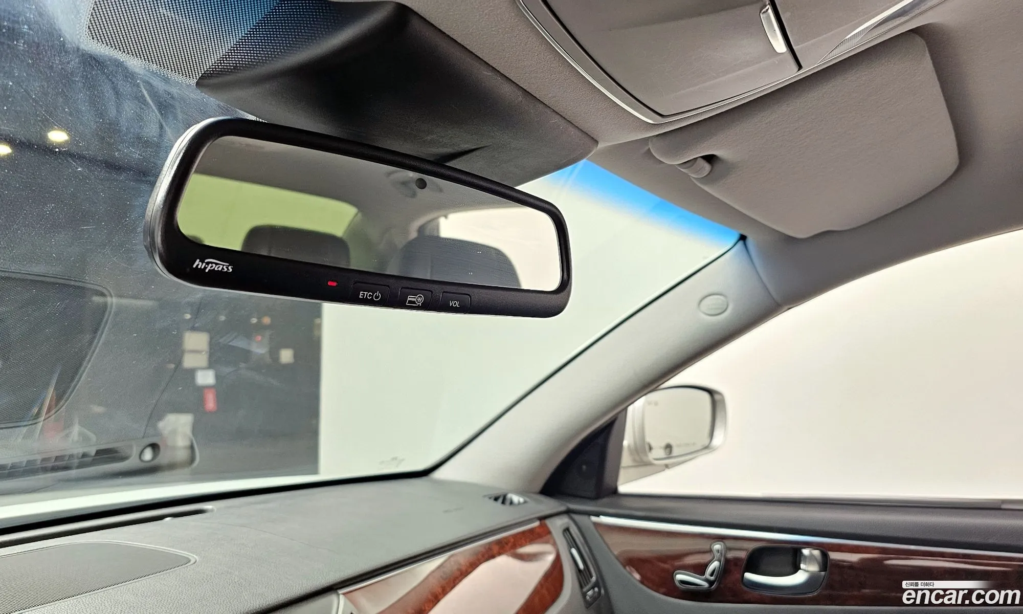 Hyundai Equus 2011 KMHGG41DBCU038749 — 3