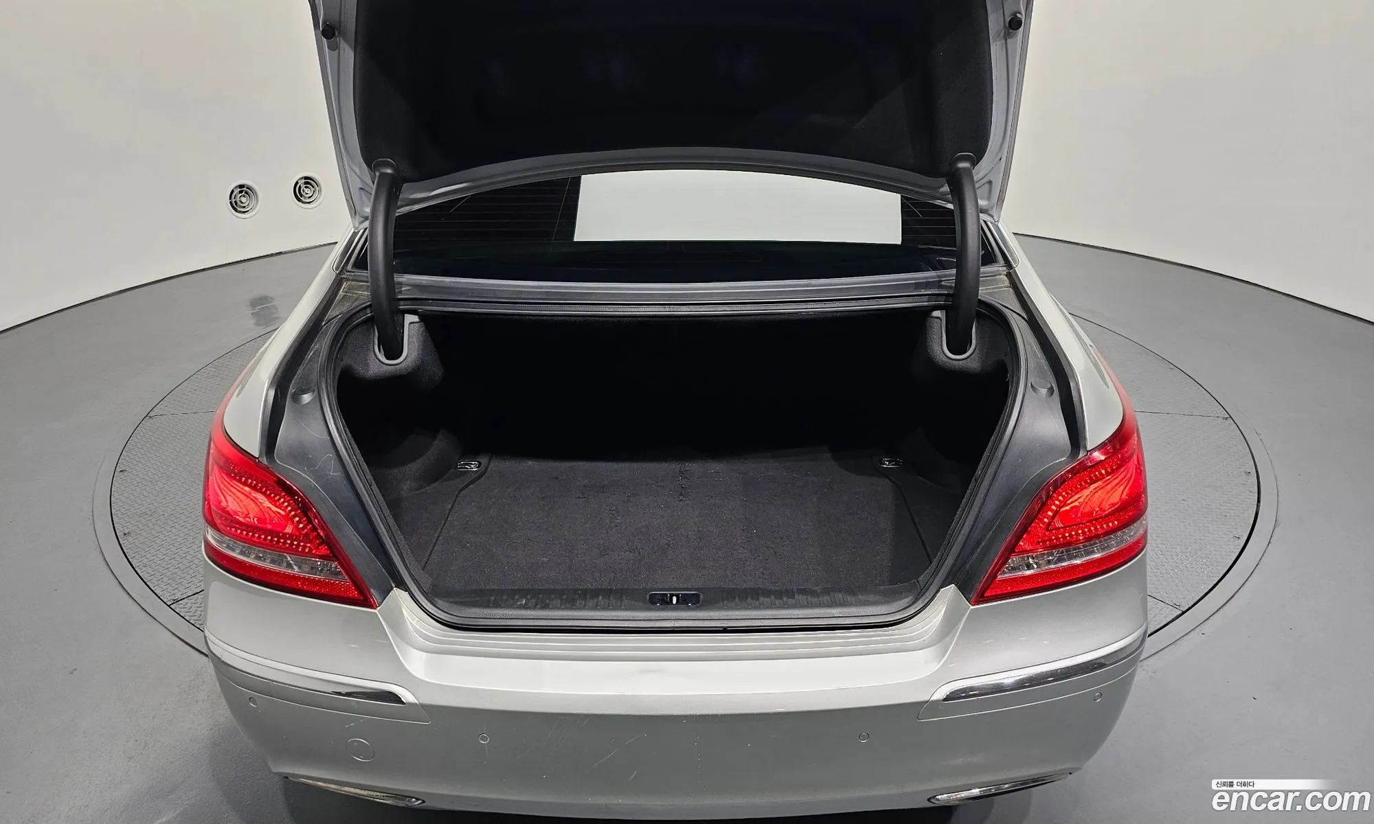 Hyundai Equus 2011 KMHGG41DBCU038749 — 35
