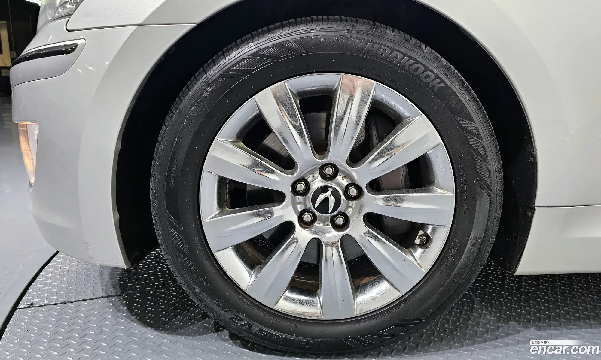 Hyundai Equus 2011 KMHGG41DBCU038749 — 8
