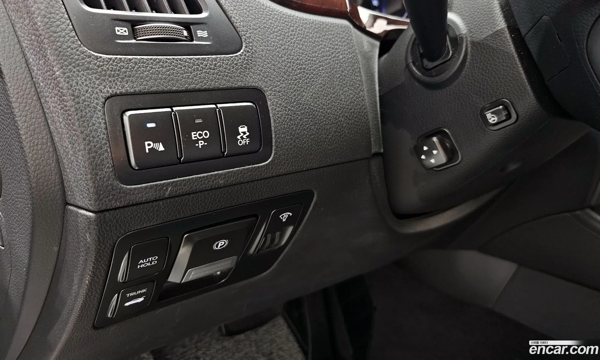 Hyundai Equus 2011 KMHGG41DBCU038749 — 5