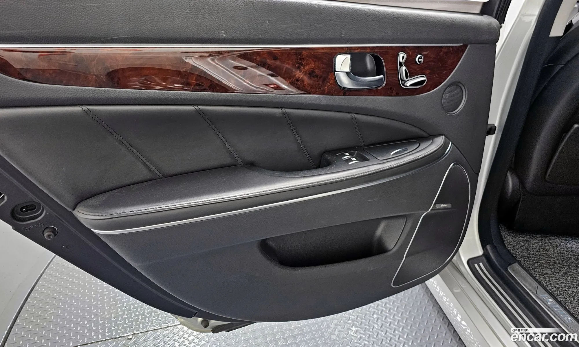 Hyundai Equus 2011 KMHGG41DBCU038749 — 23