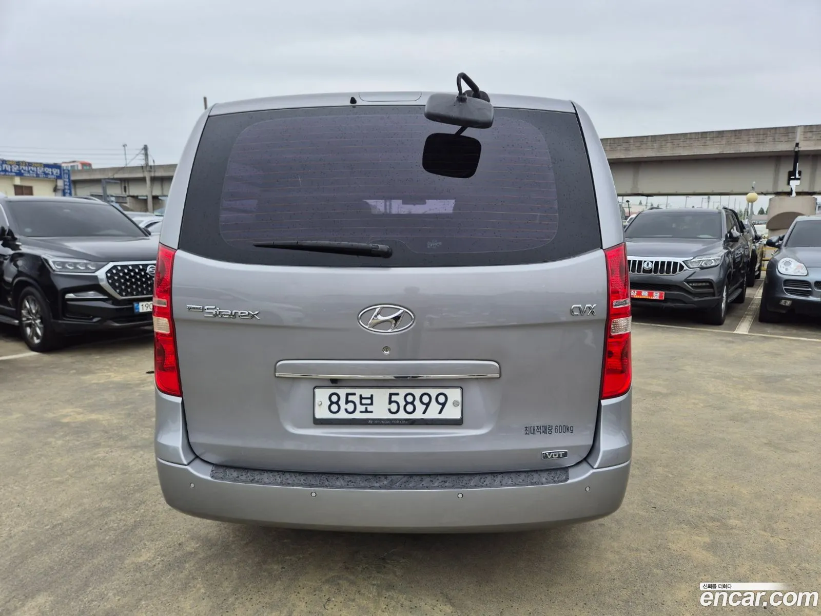 Hyundai Grand Starex 2012 — 17