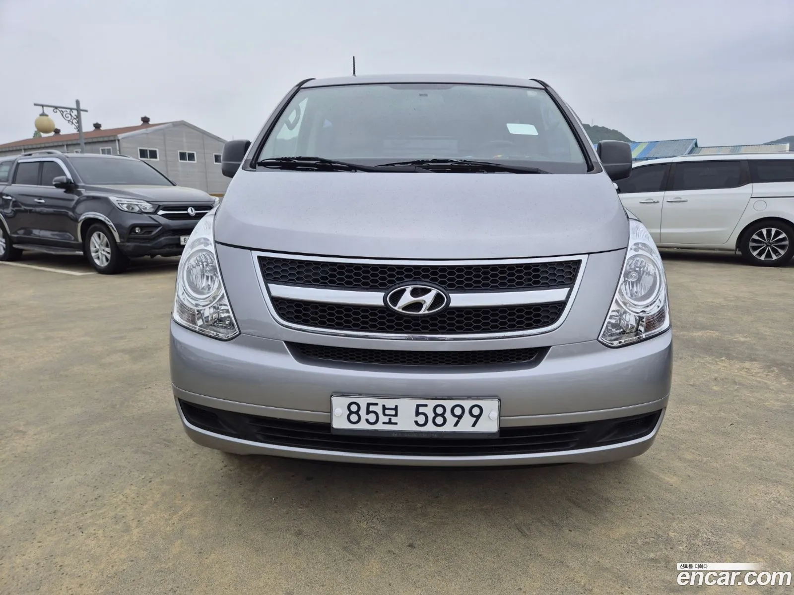 Hyundai Grand Starex 2012 — 16