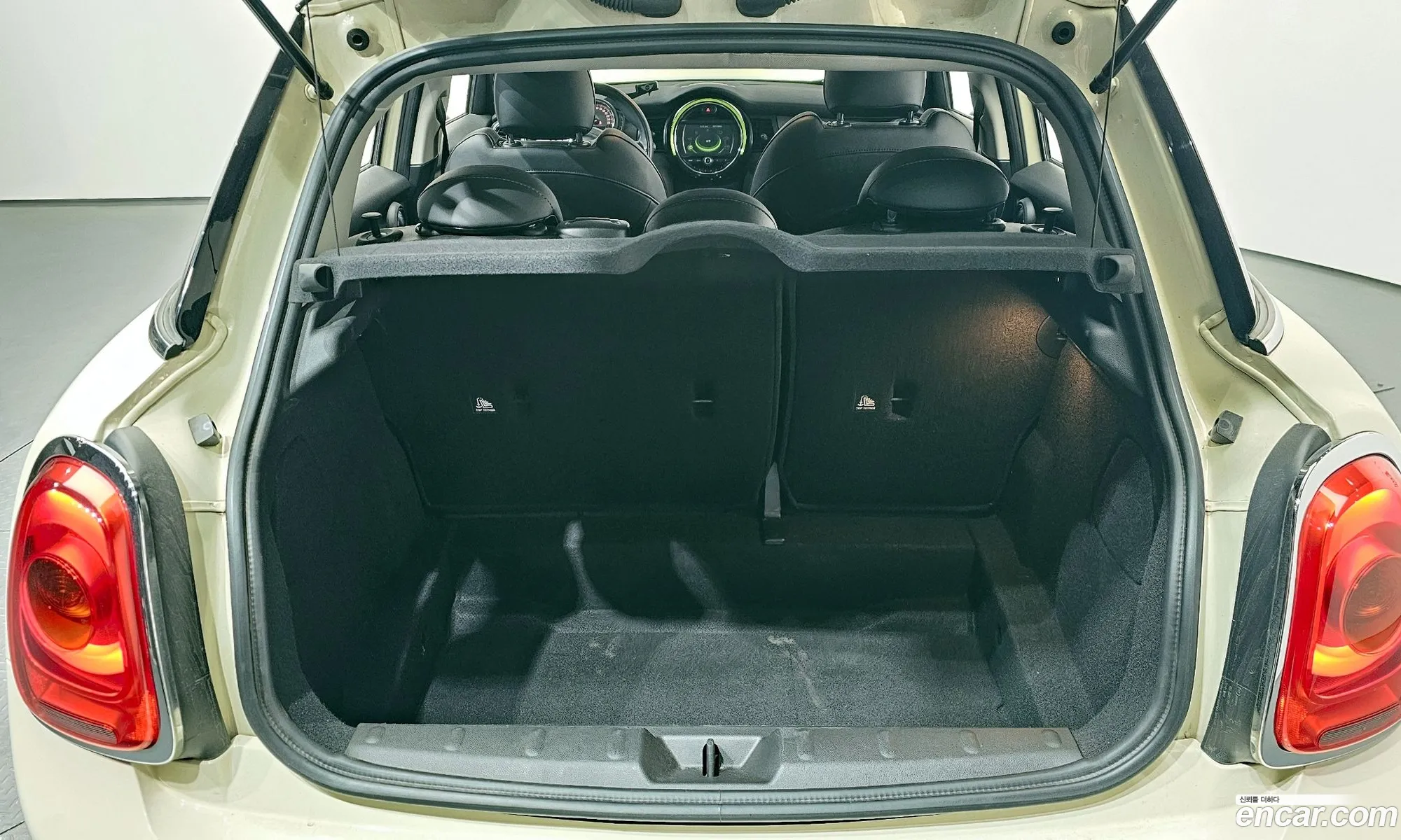 Mini Cooper 2017 — 12
