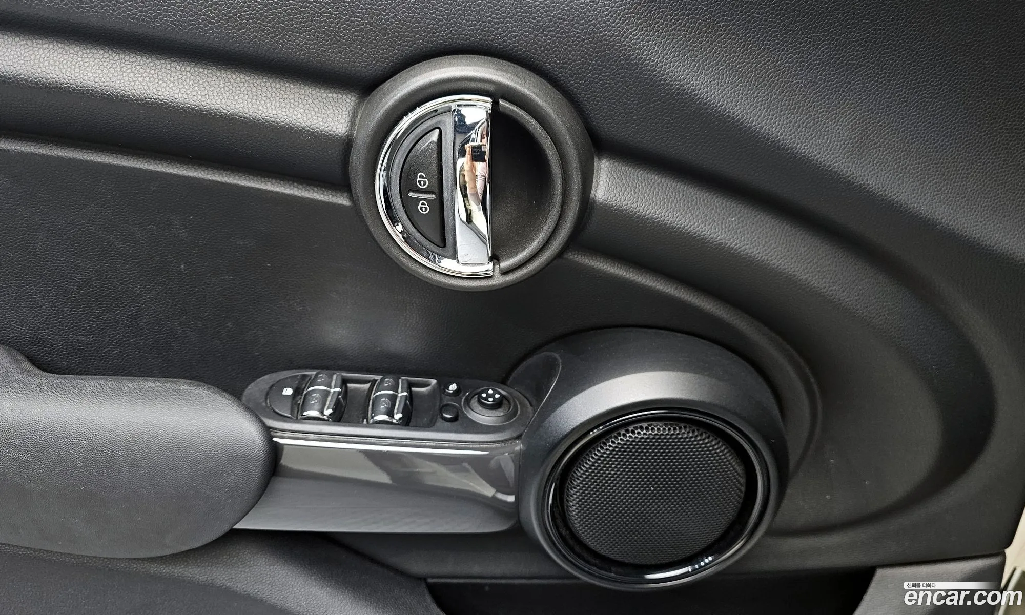 Mini Cooper 2017 — 17