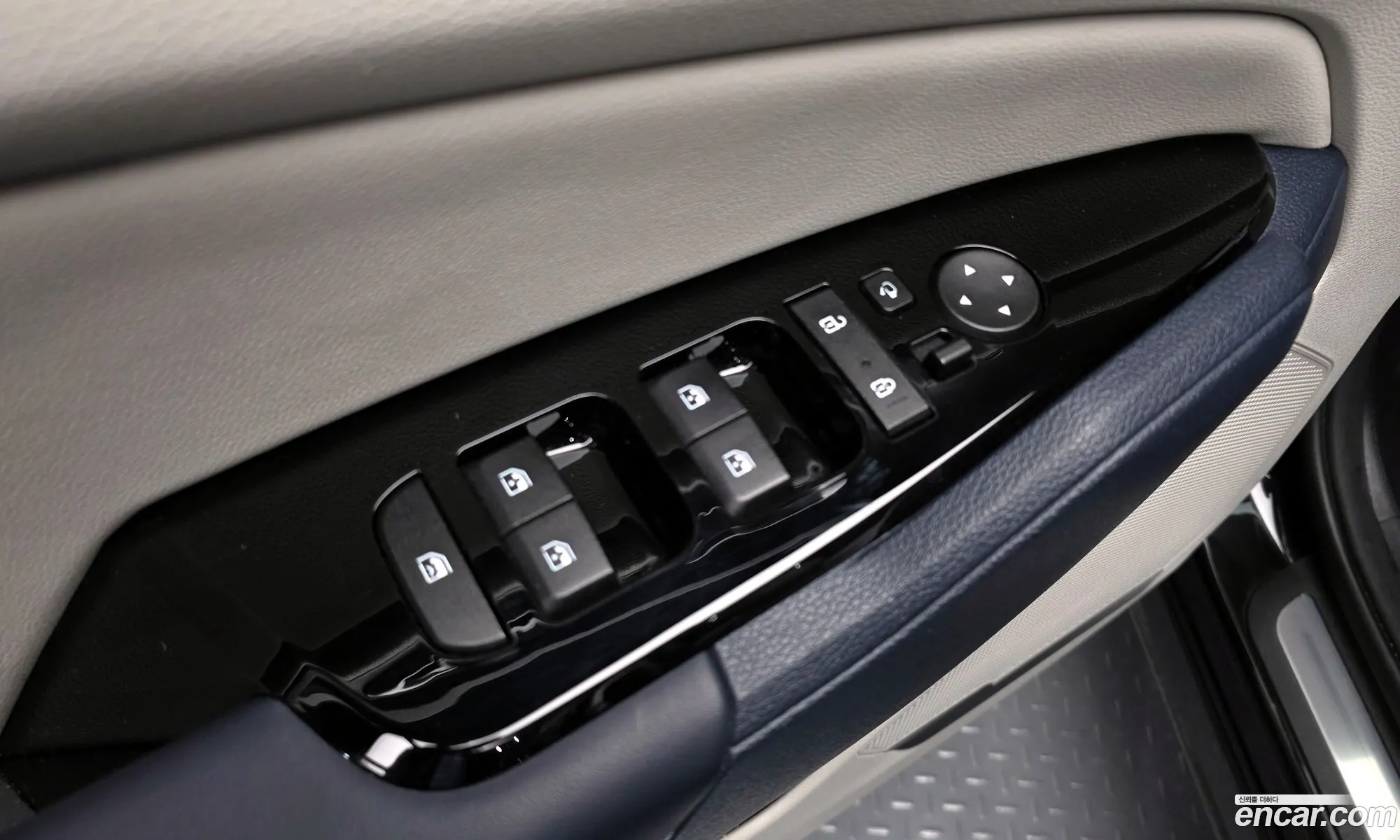 Kia Sportage Hybrid 2023 — 3