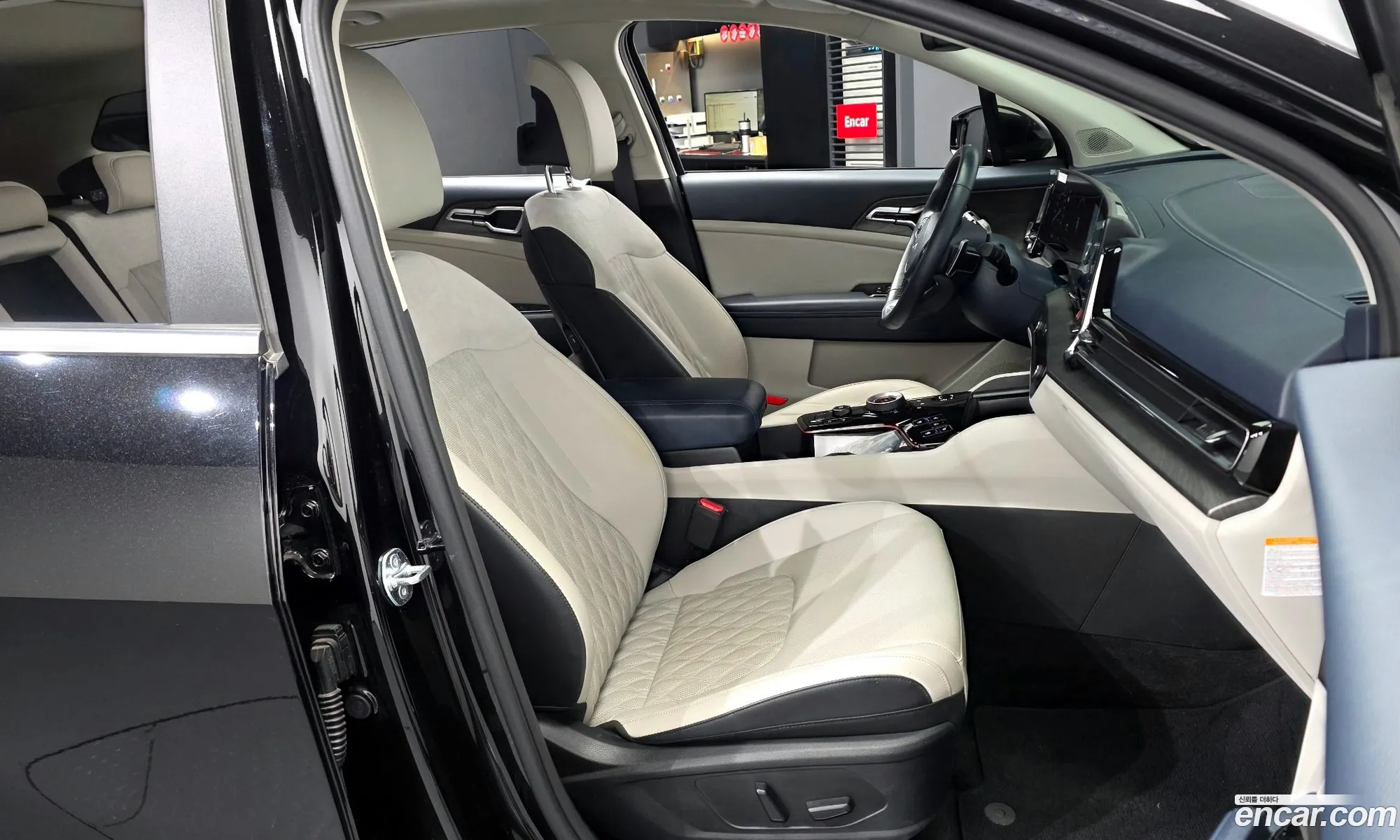 Kia Sportage Hybrid 2023 — 5
