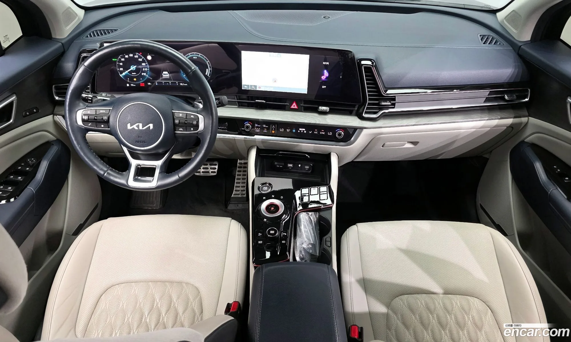 Kia Sportage Hybrid 2023 — 18
