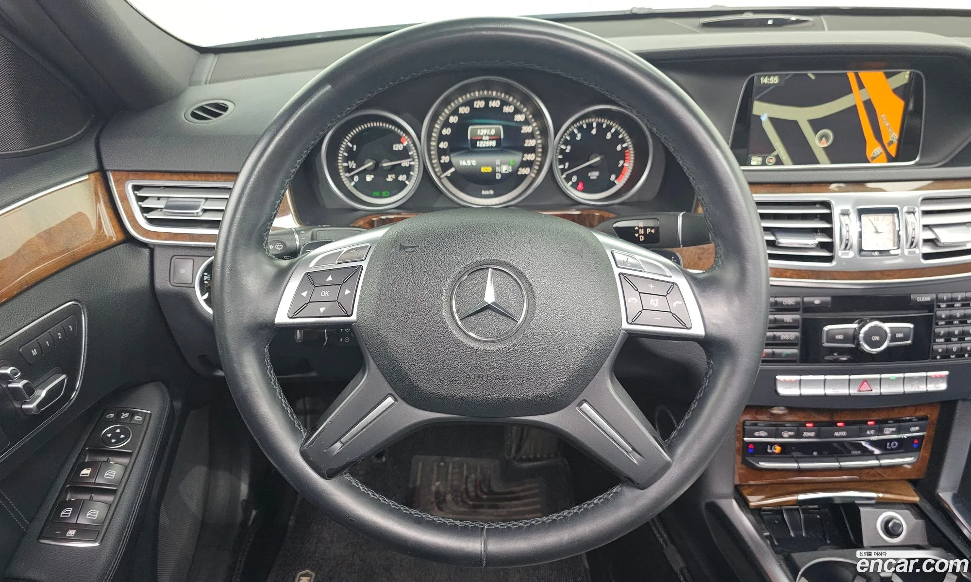 Mercedes-Benz E-Class W212 2013 WDDHF5FB5EA843397 — 13