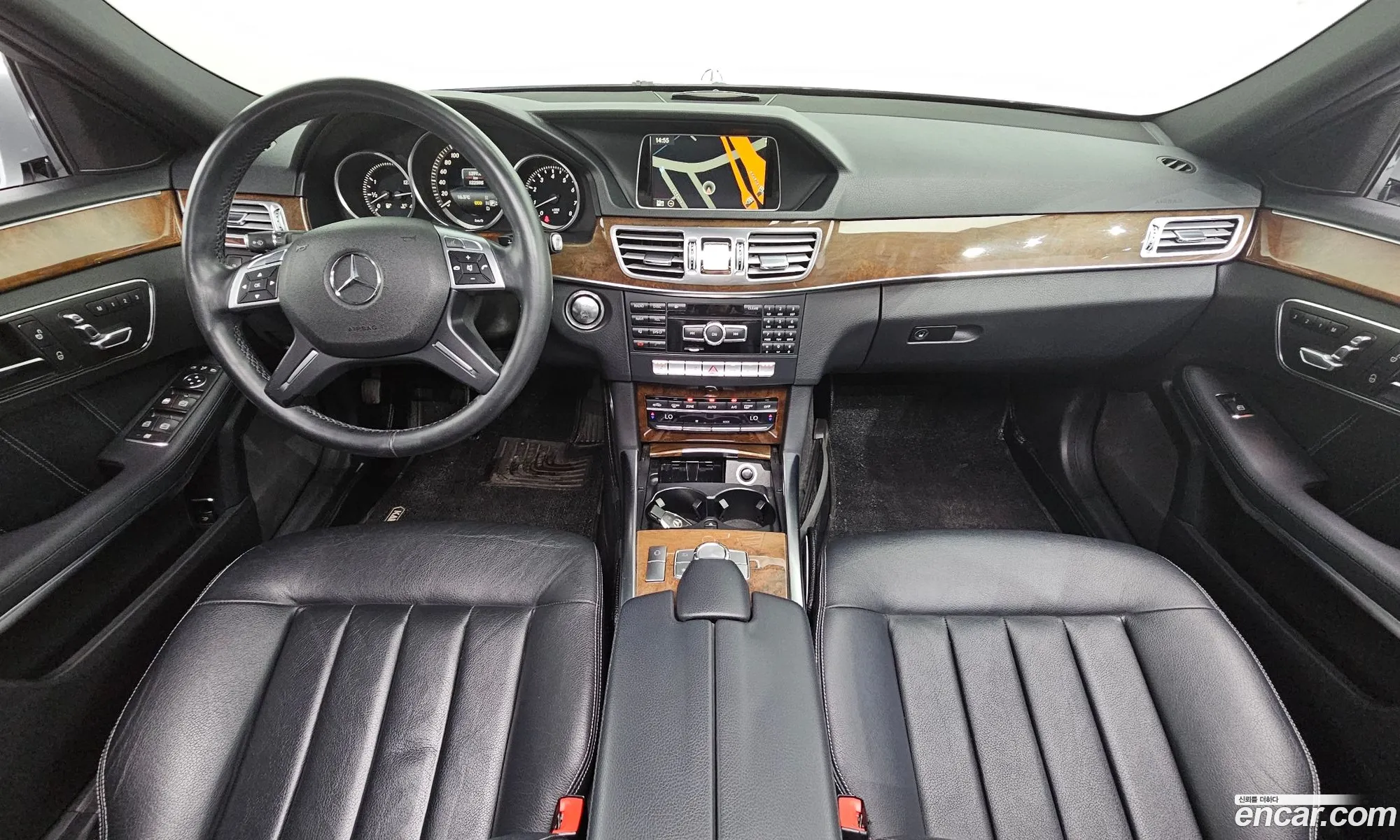 Mercedes-Benz E-Class W212 2013 WDDHF5FB5EA843397 — 11