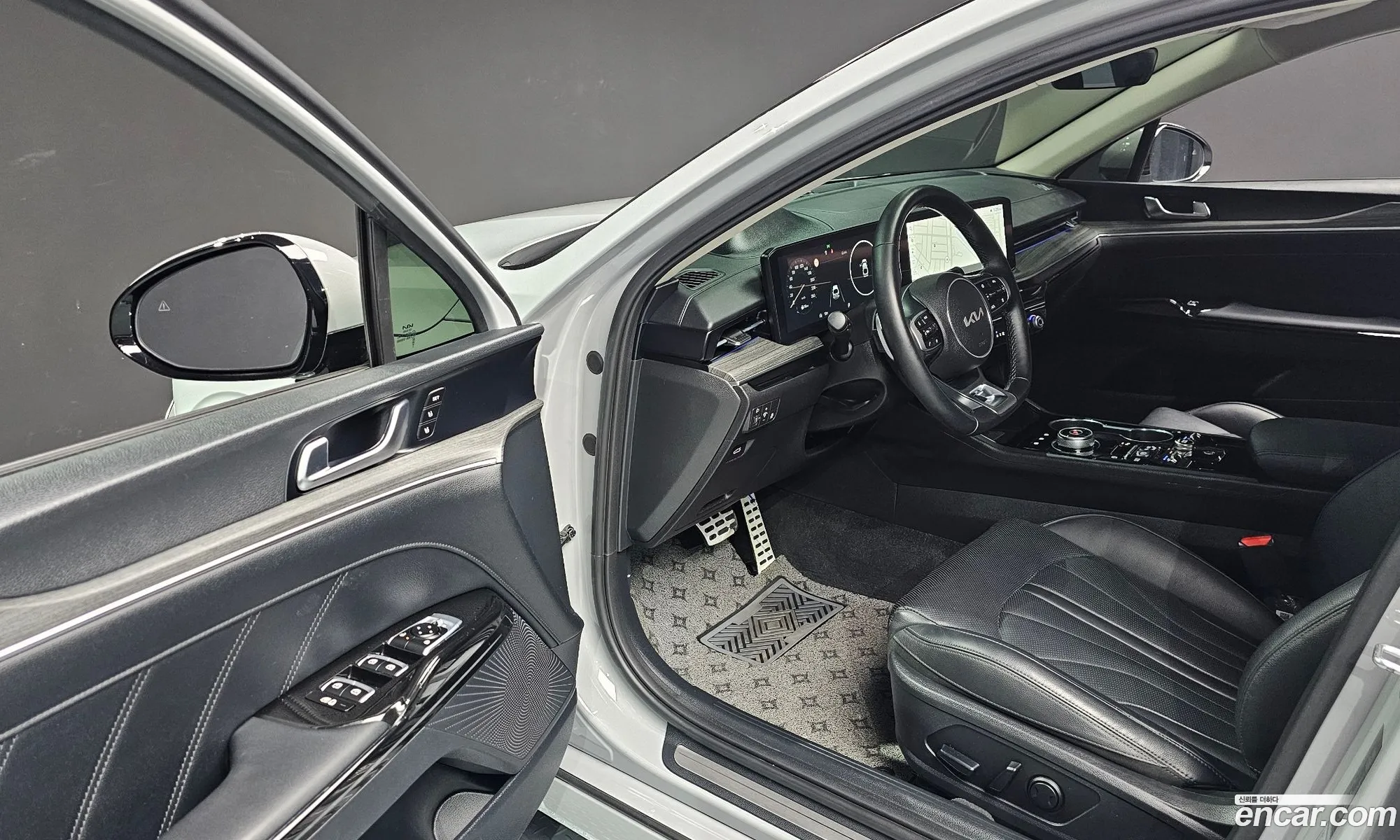 Kia K5 2023 — 34