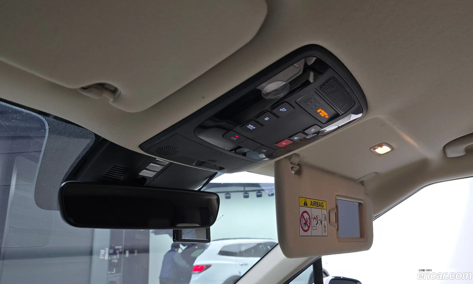 Kia Carnival 2023 — 16