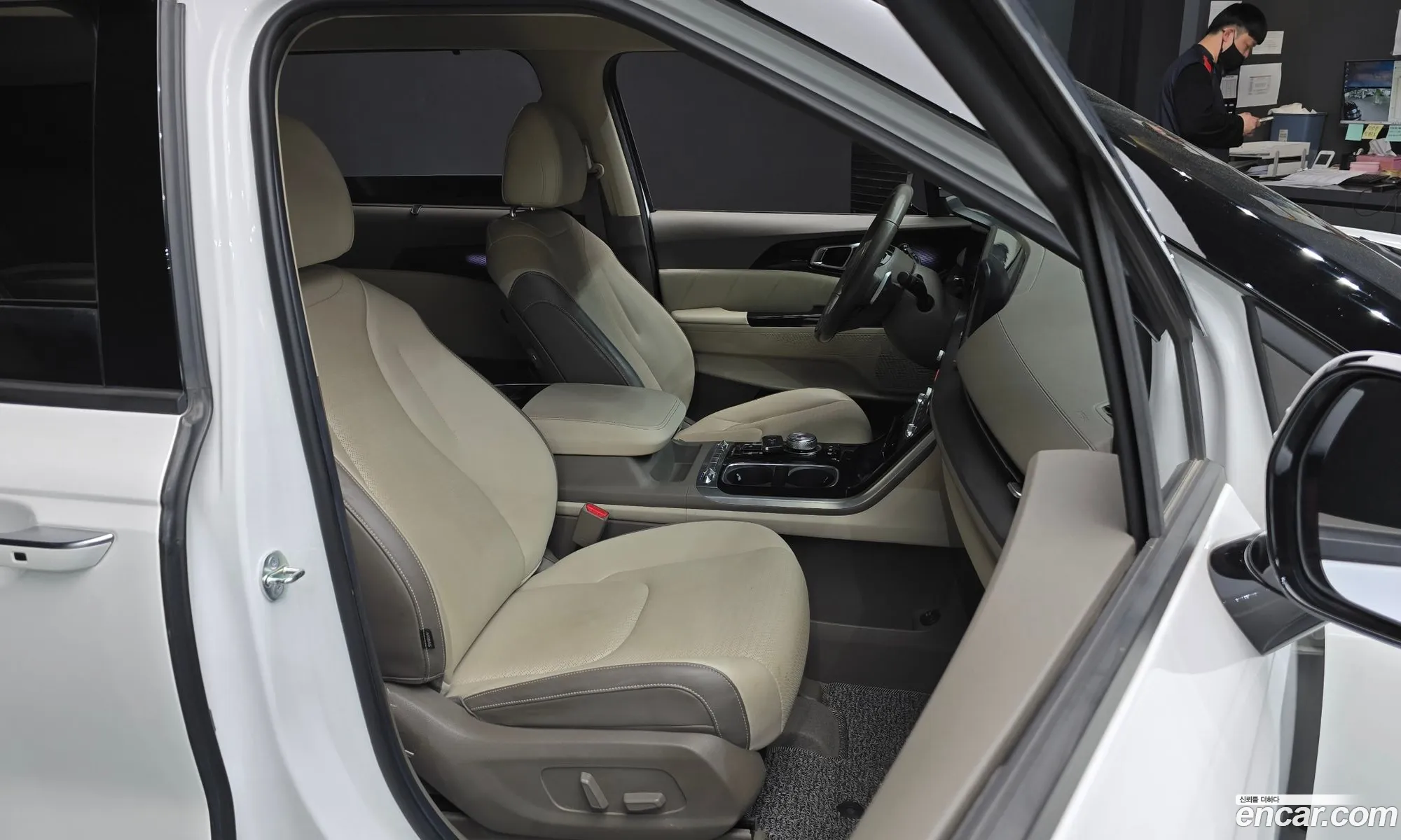 Kia Carnival 2023 — 3