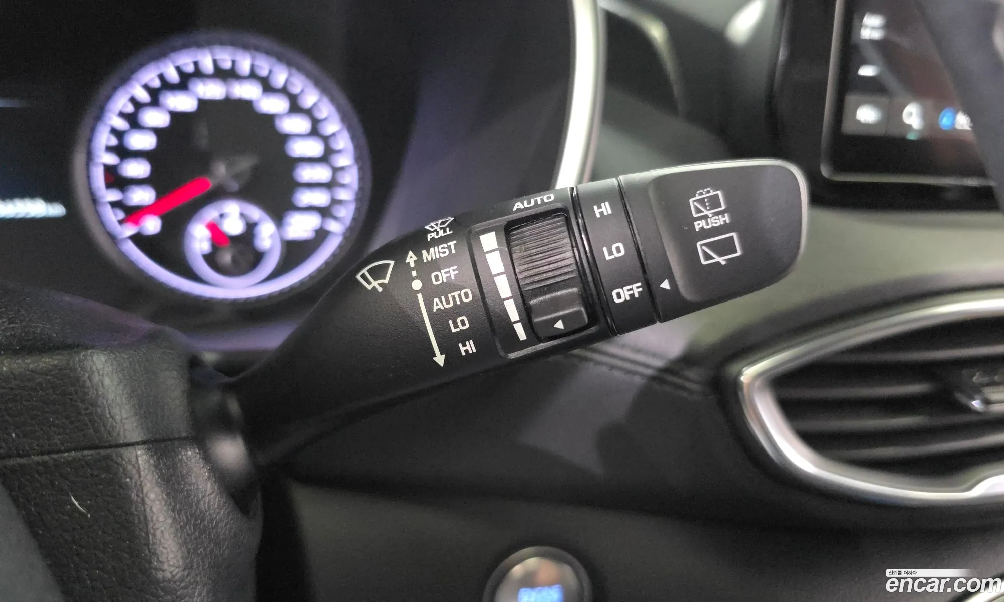 Hyundai Santa Fe 2022 — 23