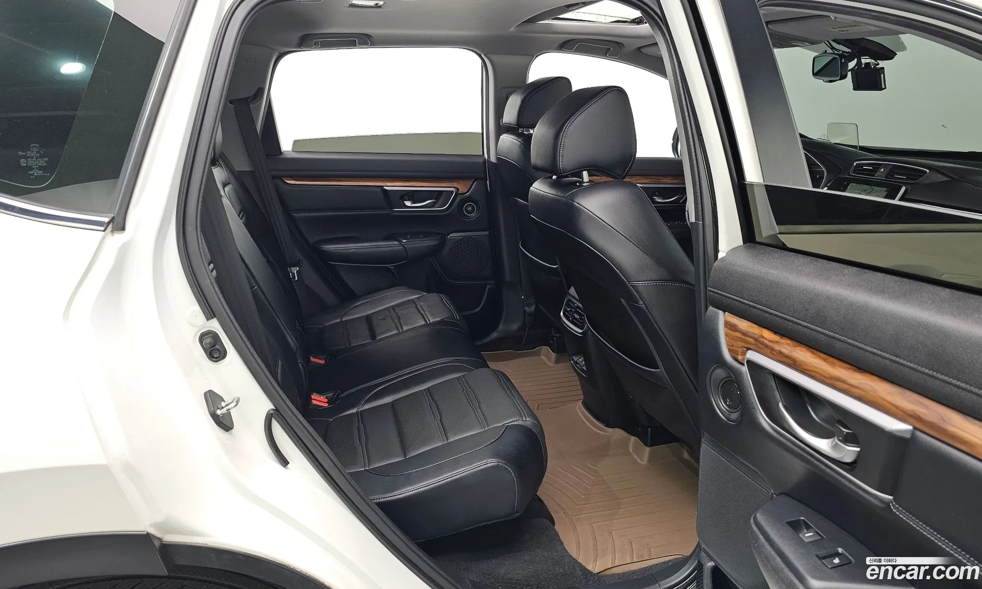 Honda CR-V 2017 5J6RW2890HL522120 — 6