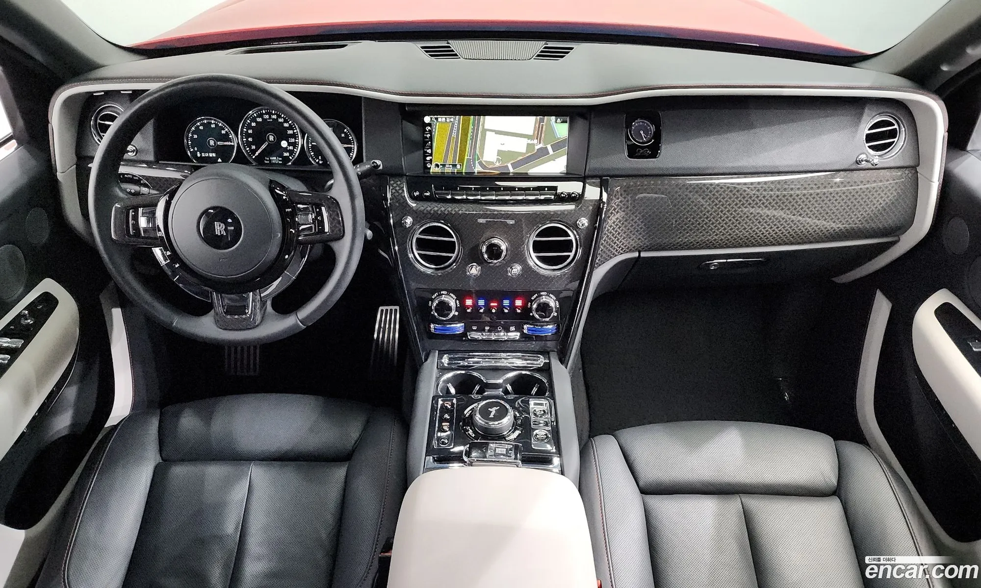 Rolls-Royce Cullinan 2023 — 12