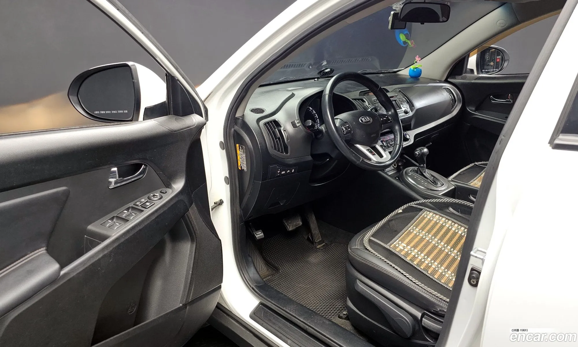 Kia Sportage R 2012 — 17