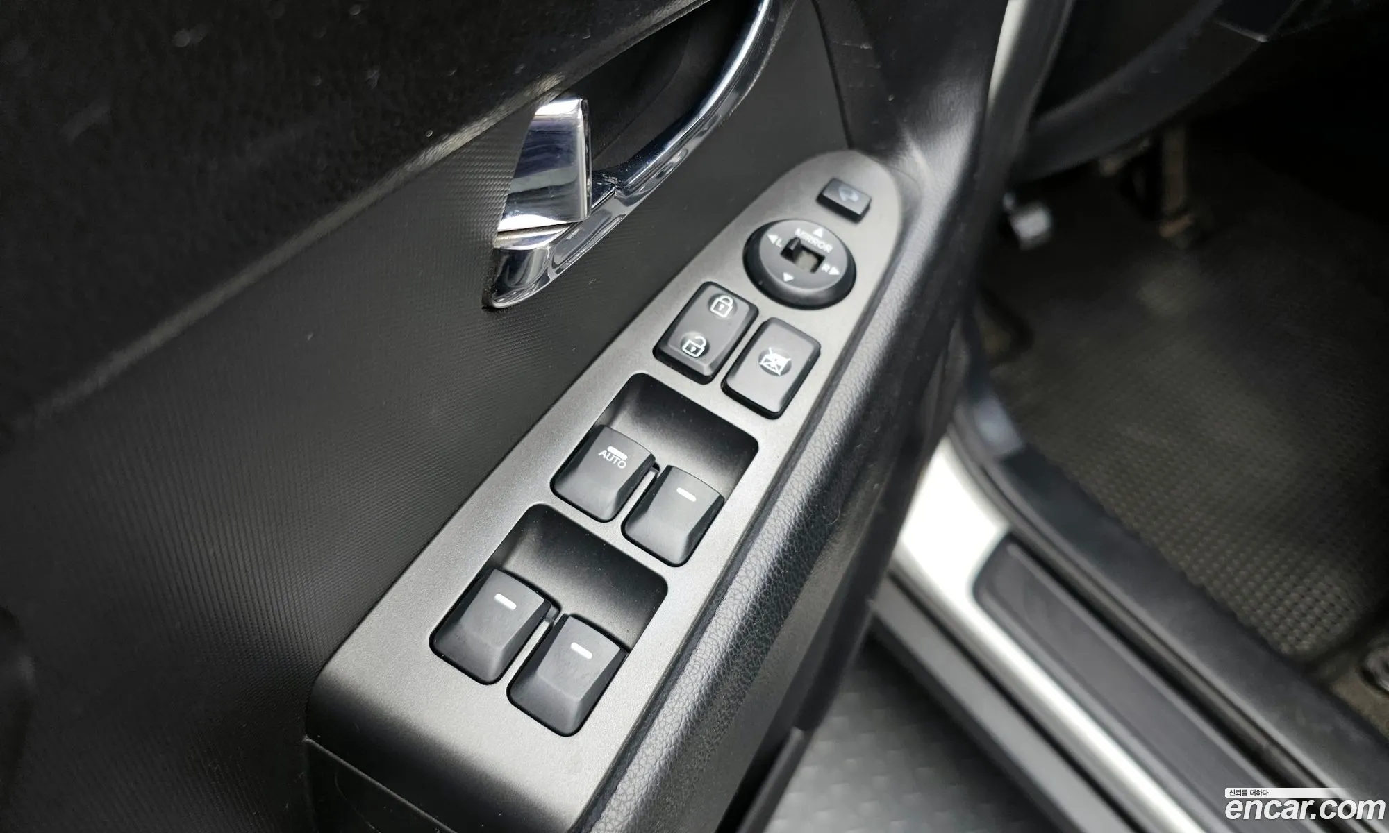 Kia Sportage R 2012 — 11