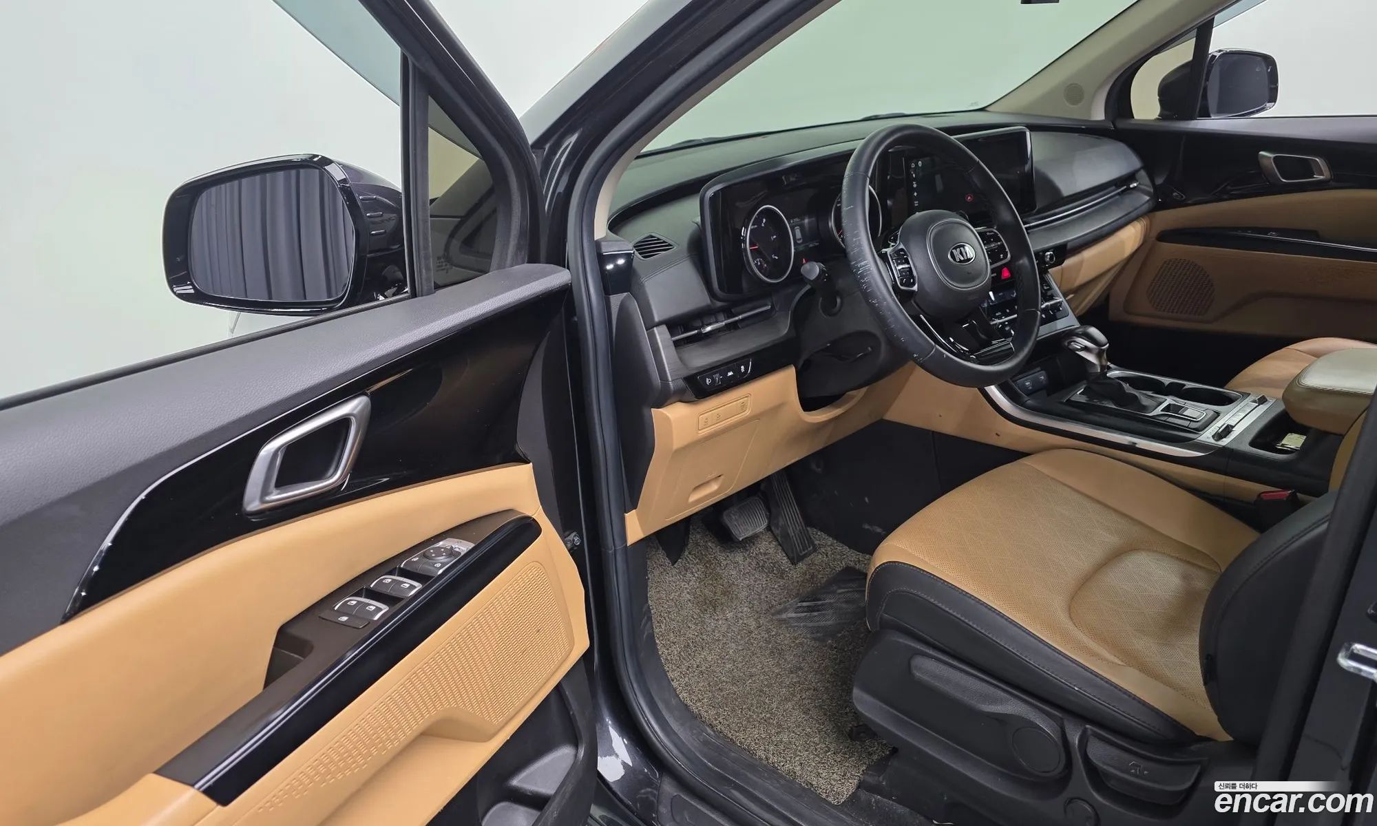 Kia Carnival 2020 — 11