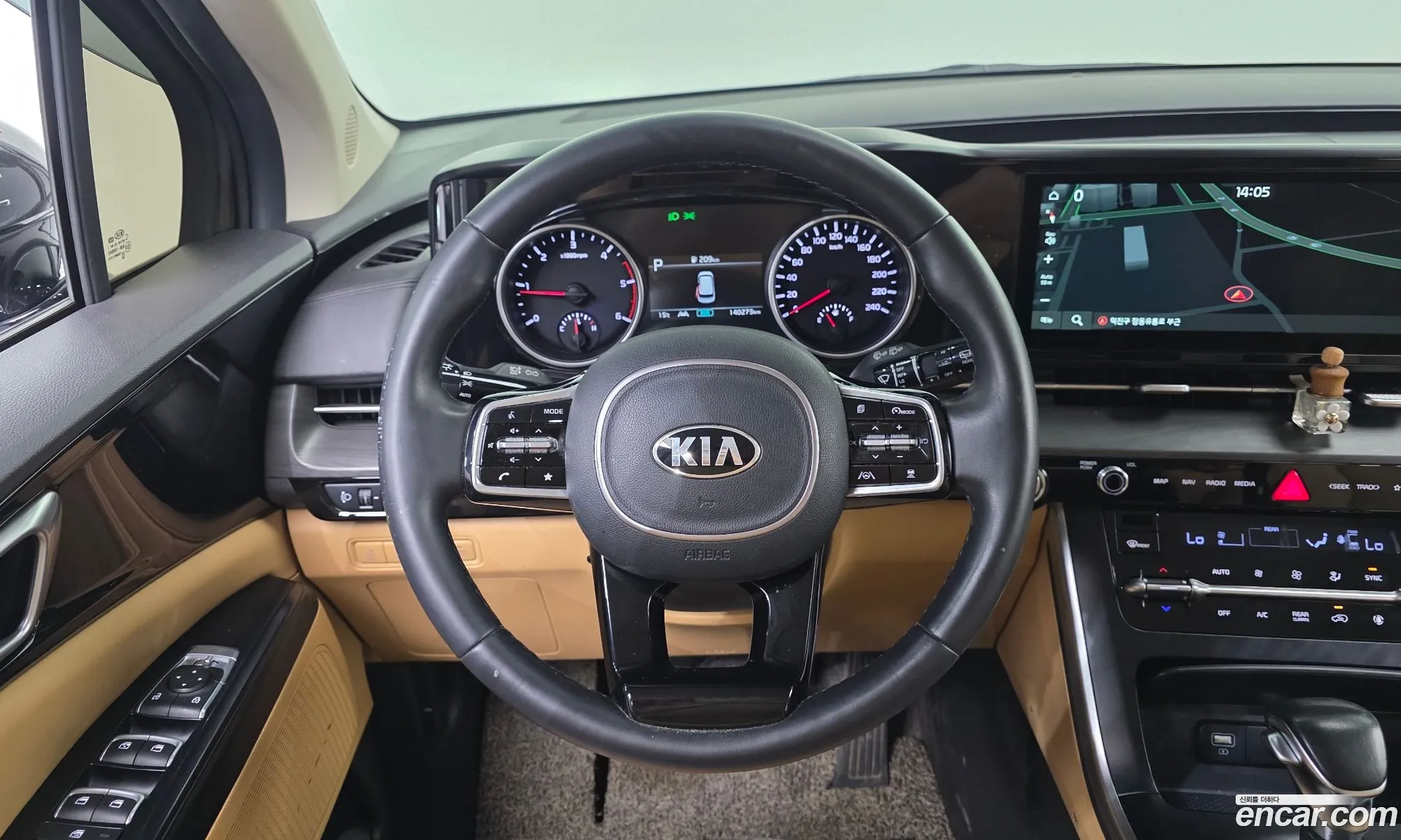 Kia Carnival 2020 — 10