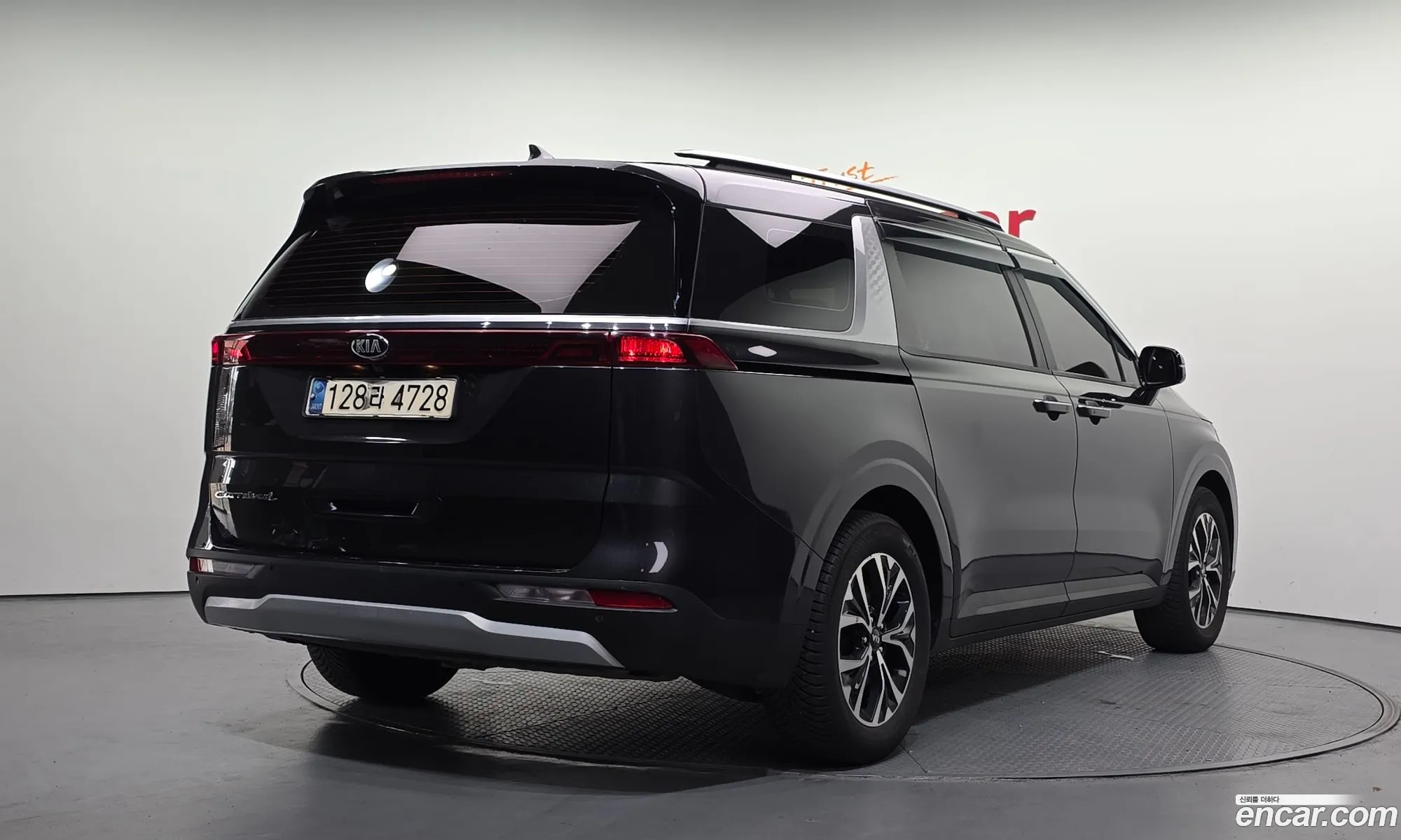 Kia Carnival 2020 — 16