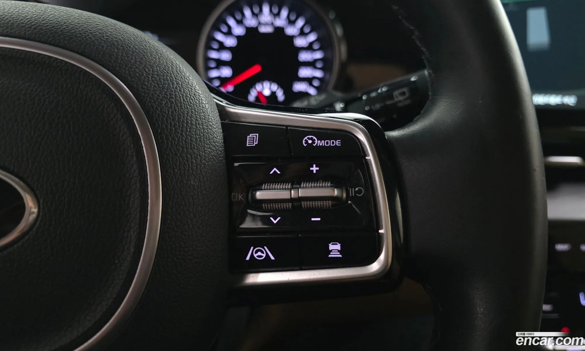 Kia Carnival 2020 — 19
