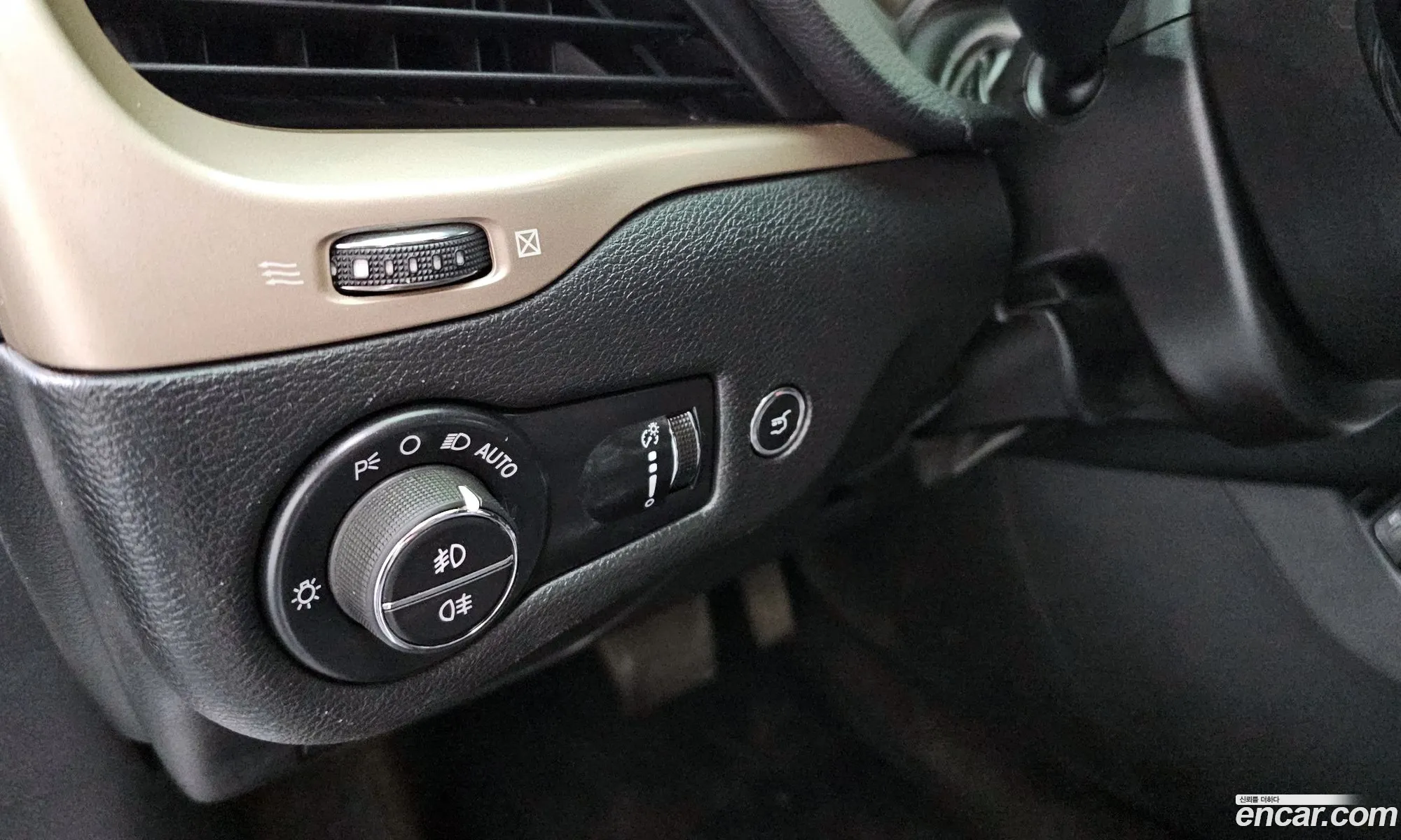 Jeep Cherokee 2015 — 11
